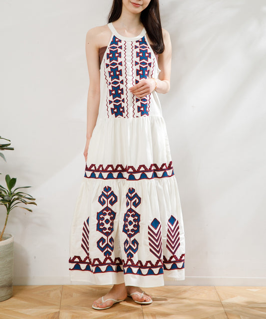【WOMEN】LEIN / 幾何学柄刺繍ワンピースの写真