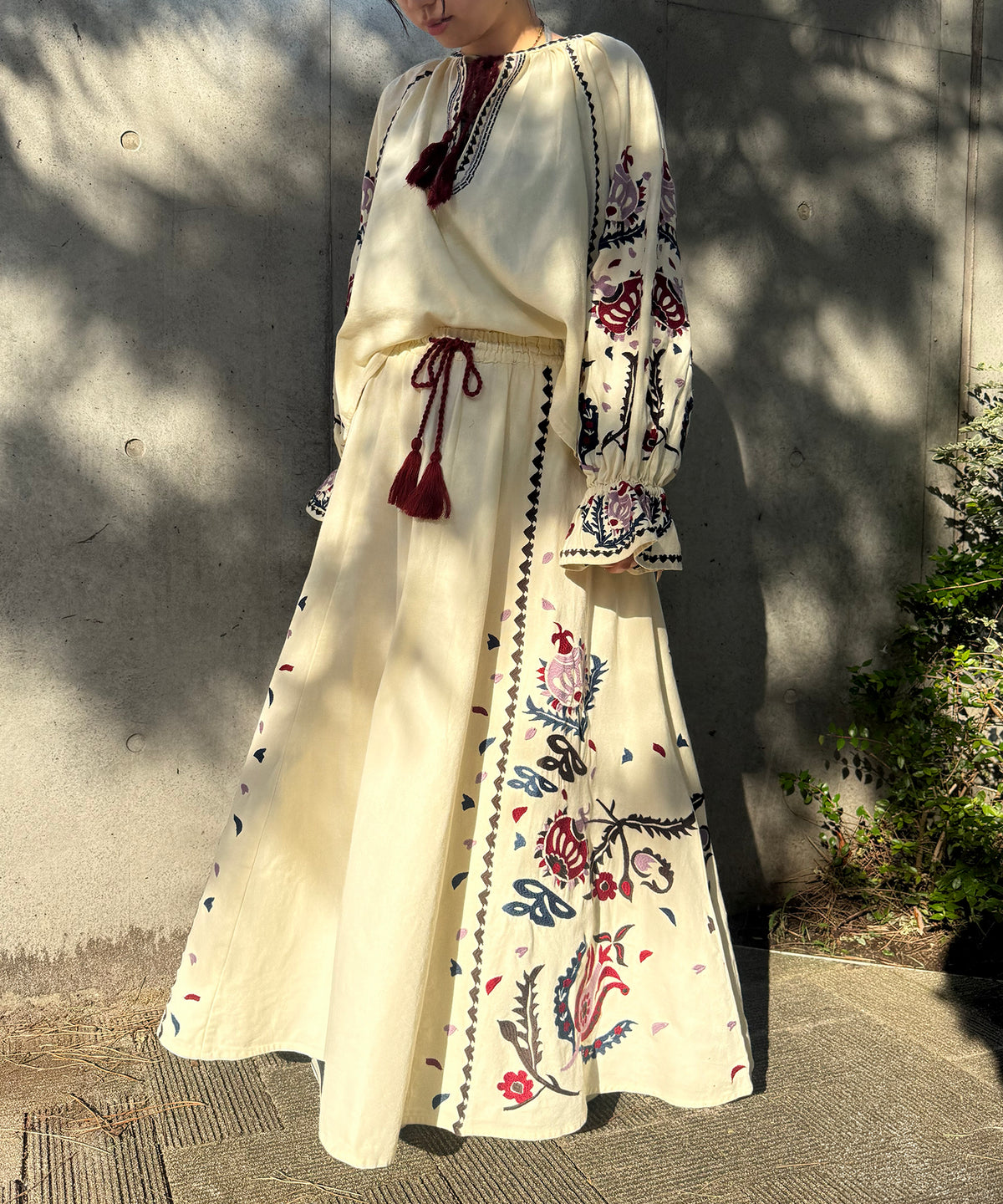 【WOMEN】LEIN / 花柄刺繍スカート