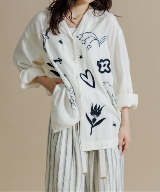【MEN , WOMEN】LEIN / お絵描き刺繍シャツの写真