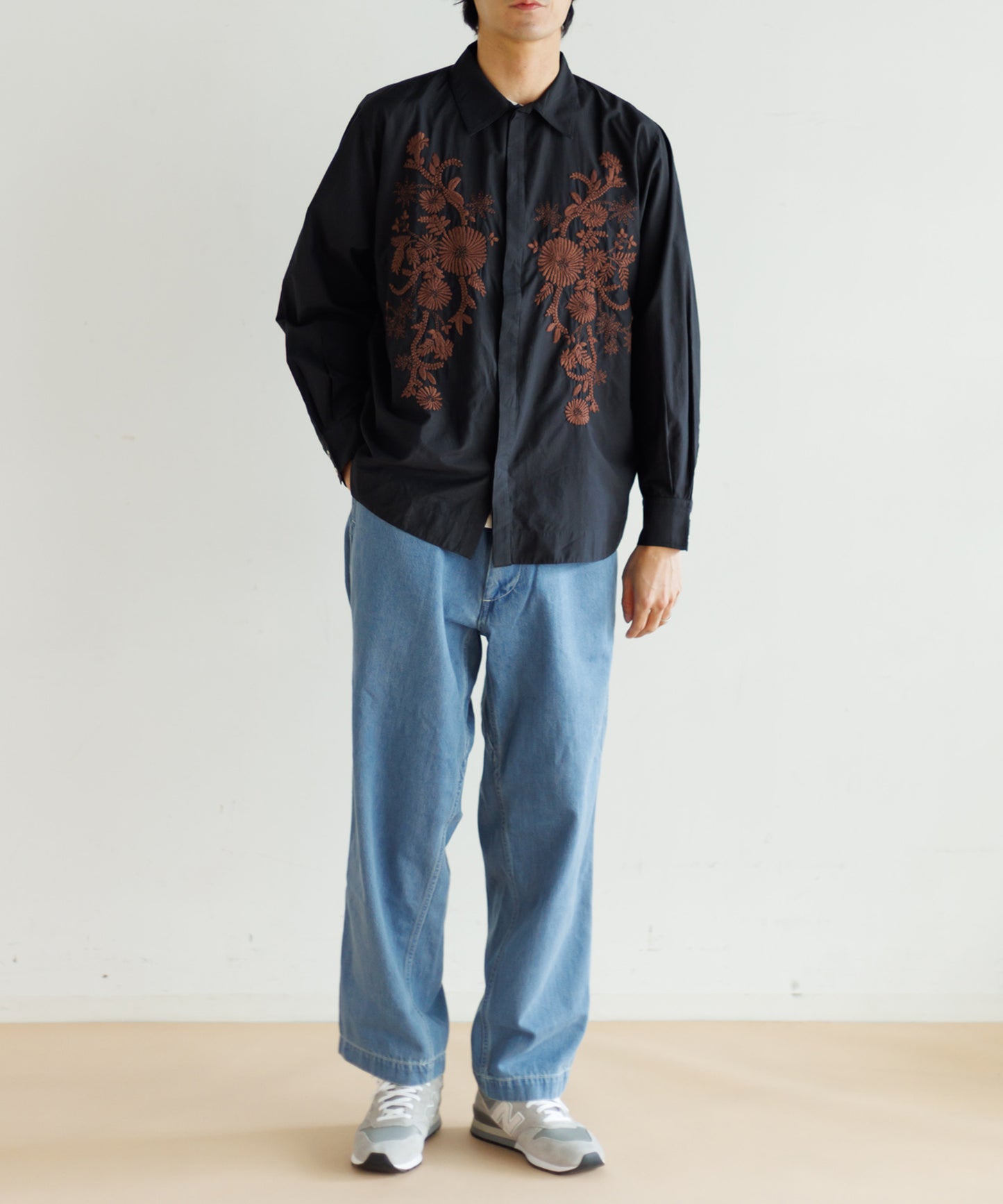 【MEN , WOMEN】LEIN / コットンシルクフラワーエンブロイダリーシャツ
