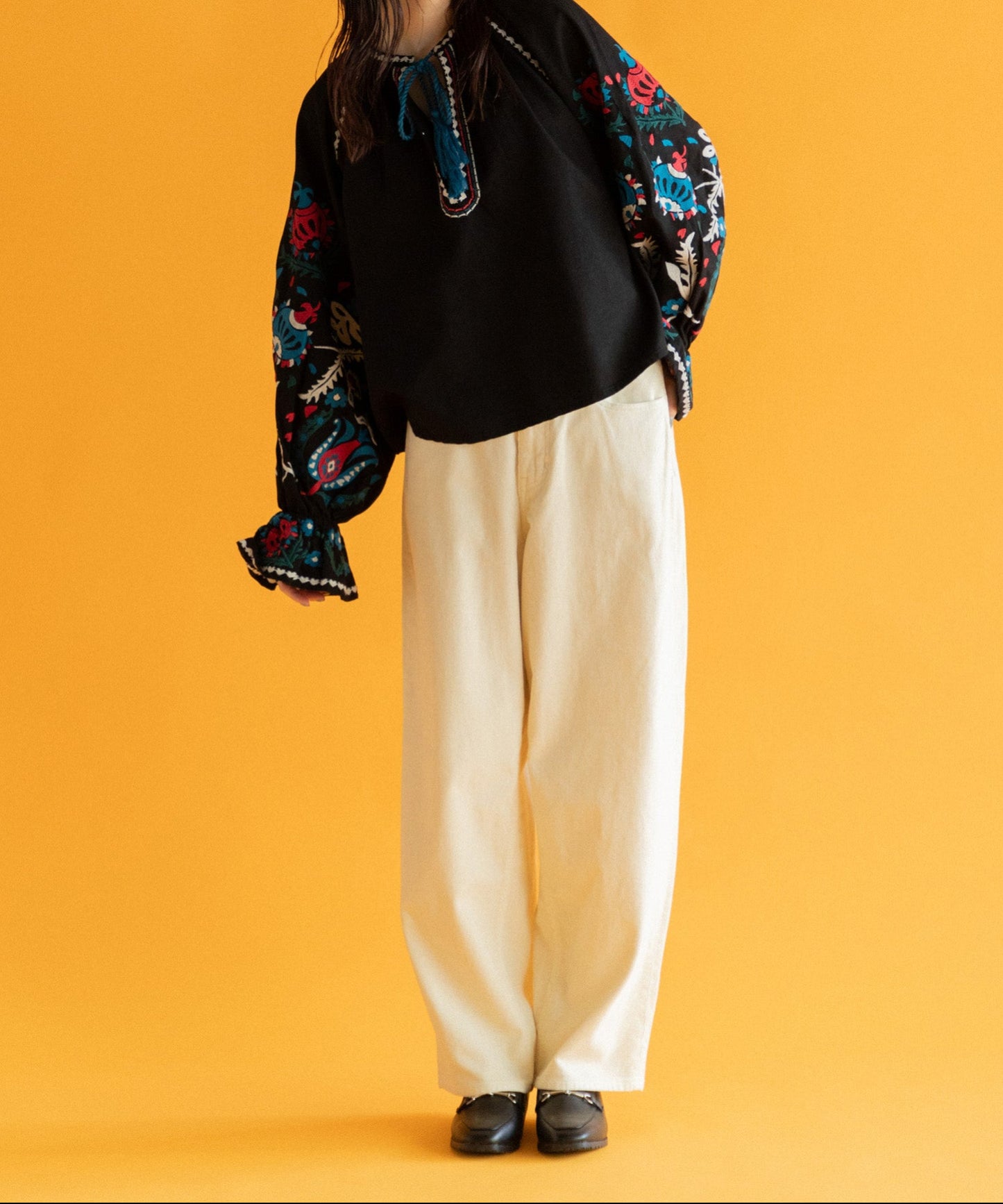 【WOMEN】LEIN / 花柄刺繍ブラウス