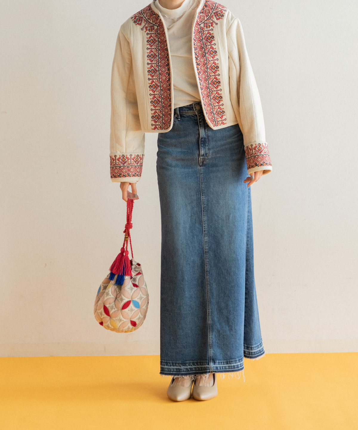 【WOMEN】LEIN  襟ぐり刺繍裏ボアキルトジャケット