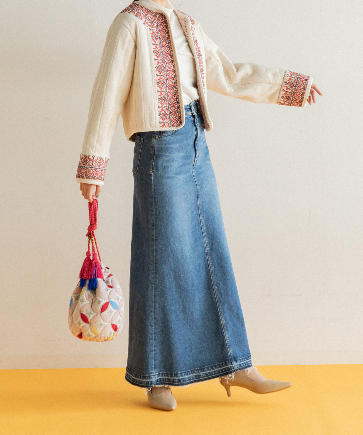 【WOMEN】LEIN  襟ぐり刺繍裏ボアキルトジャケット