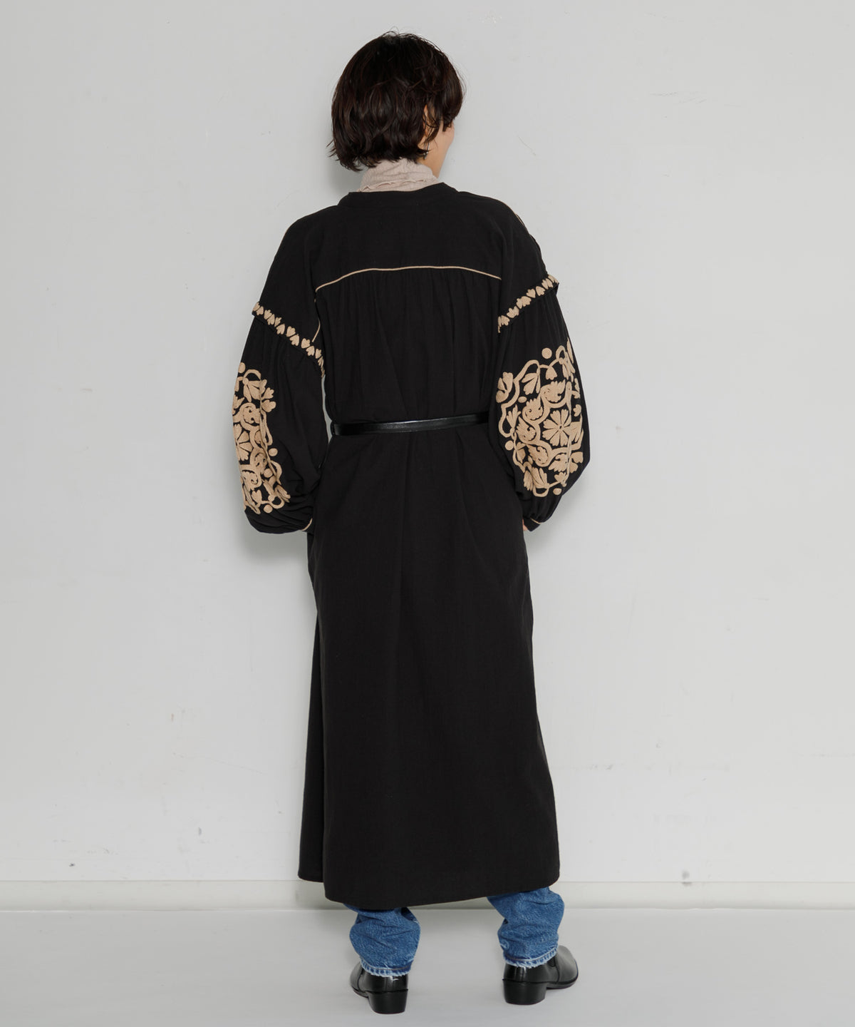 【WOMEN】LEIN 刺繍ワンピース