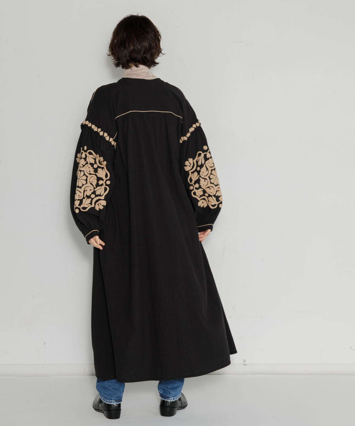 【WOMEN】LEIN 刺繍ワンピース