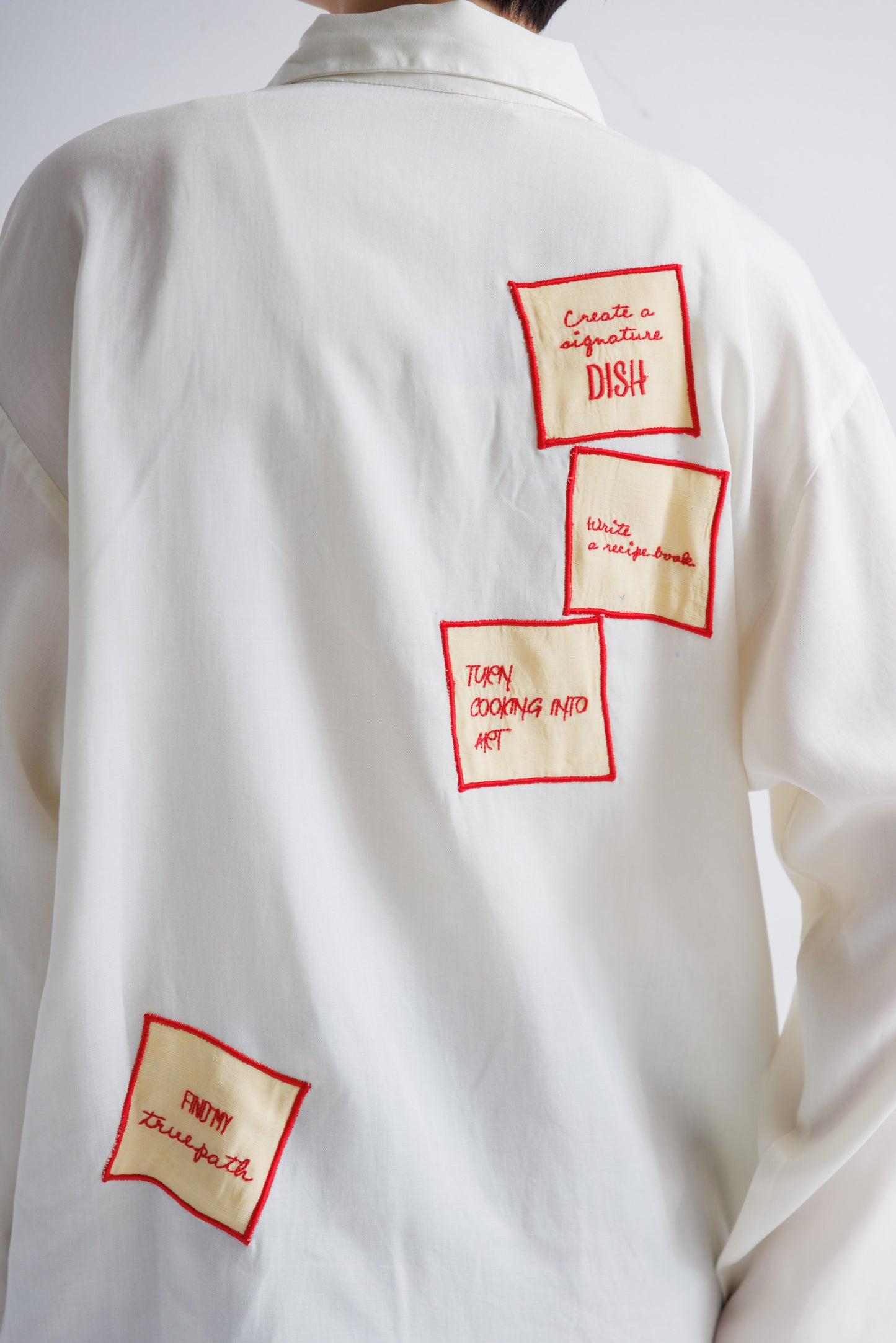 【MEN , WOMEN】LEIN / アップリケ刺繍シャツ