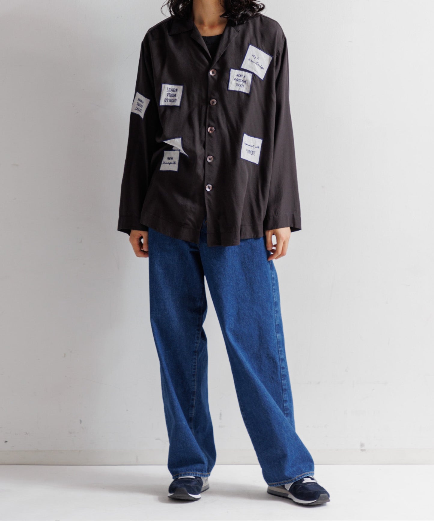 【MEN , WOMEN】LEIN / アップリケ刺繍シャツ