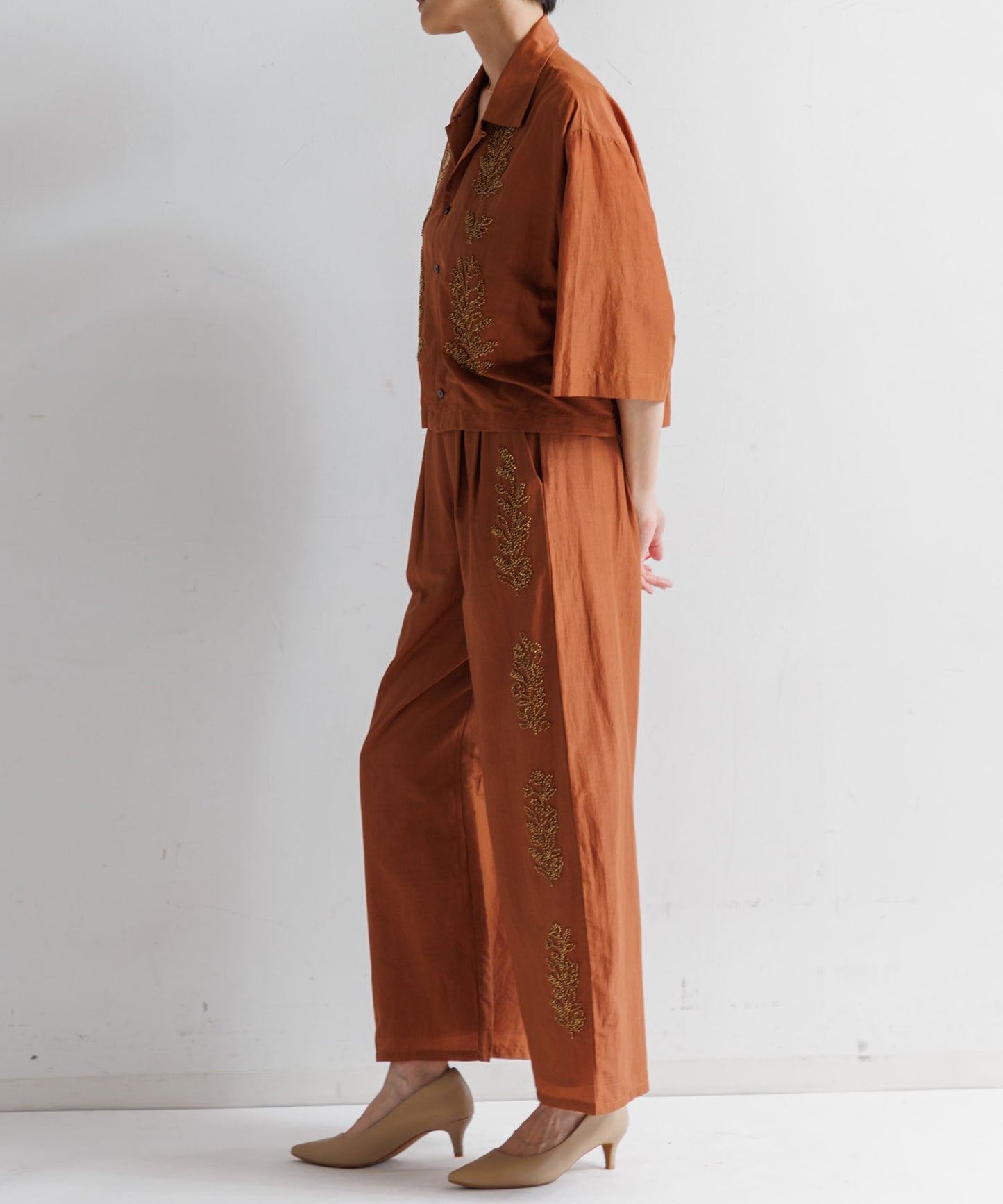 【WOMEN】LEIN コットンシルクビーズ刺繍シャツ