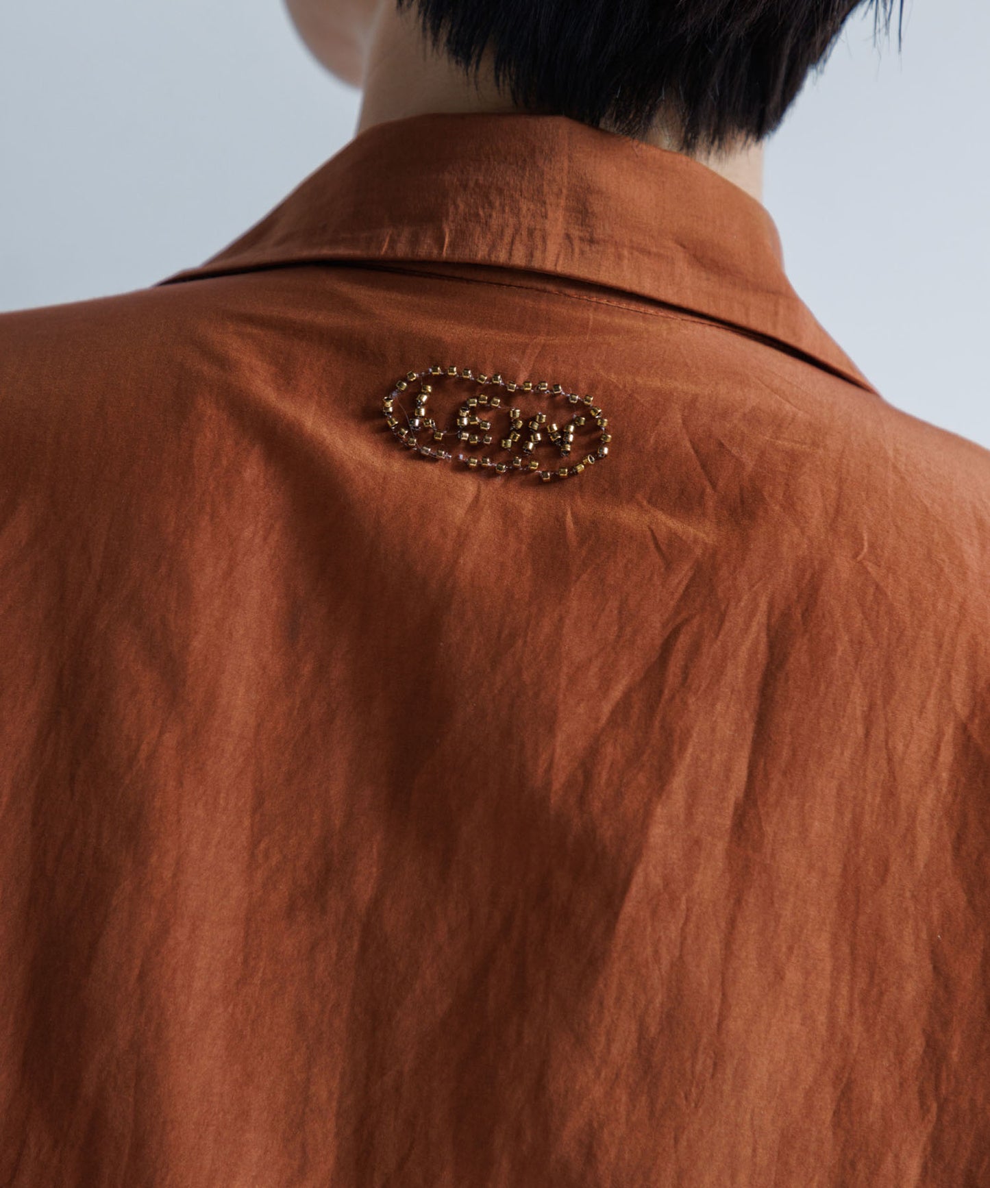 【WOMEN】LEIN コットンシルクビーズ刺繍シャツ