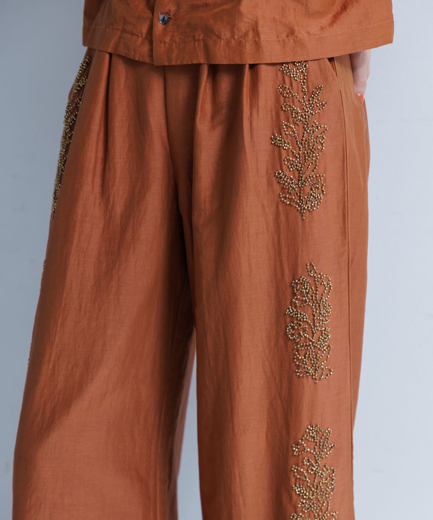 【WOMEN】LEIN コットンシルクビーズ刺繍パンツ