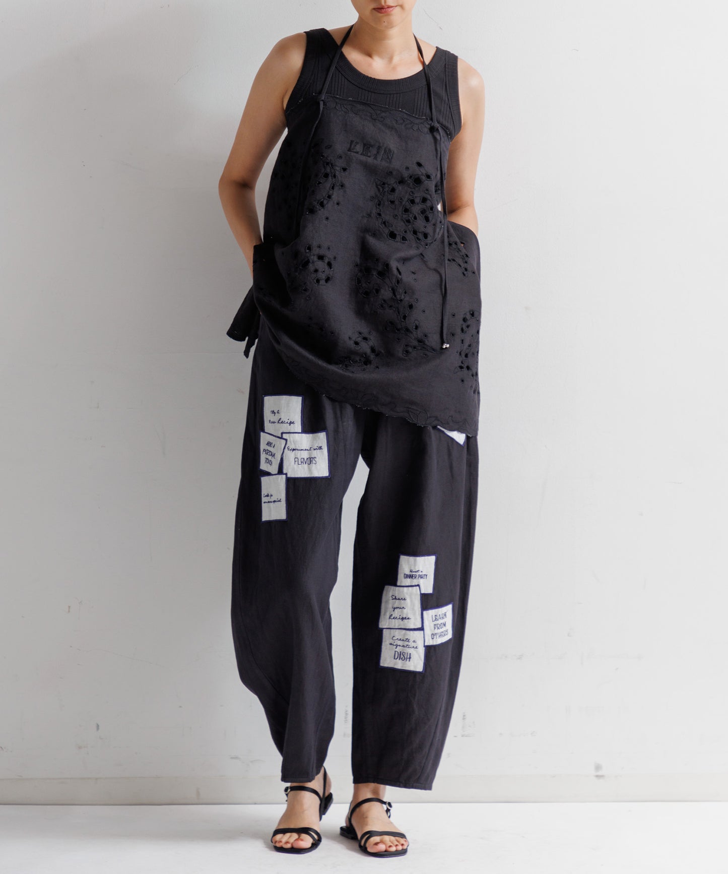 【WOMEN】LEIN コットンリネン切り抜き刺繍2WAYキャミソール