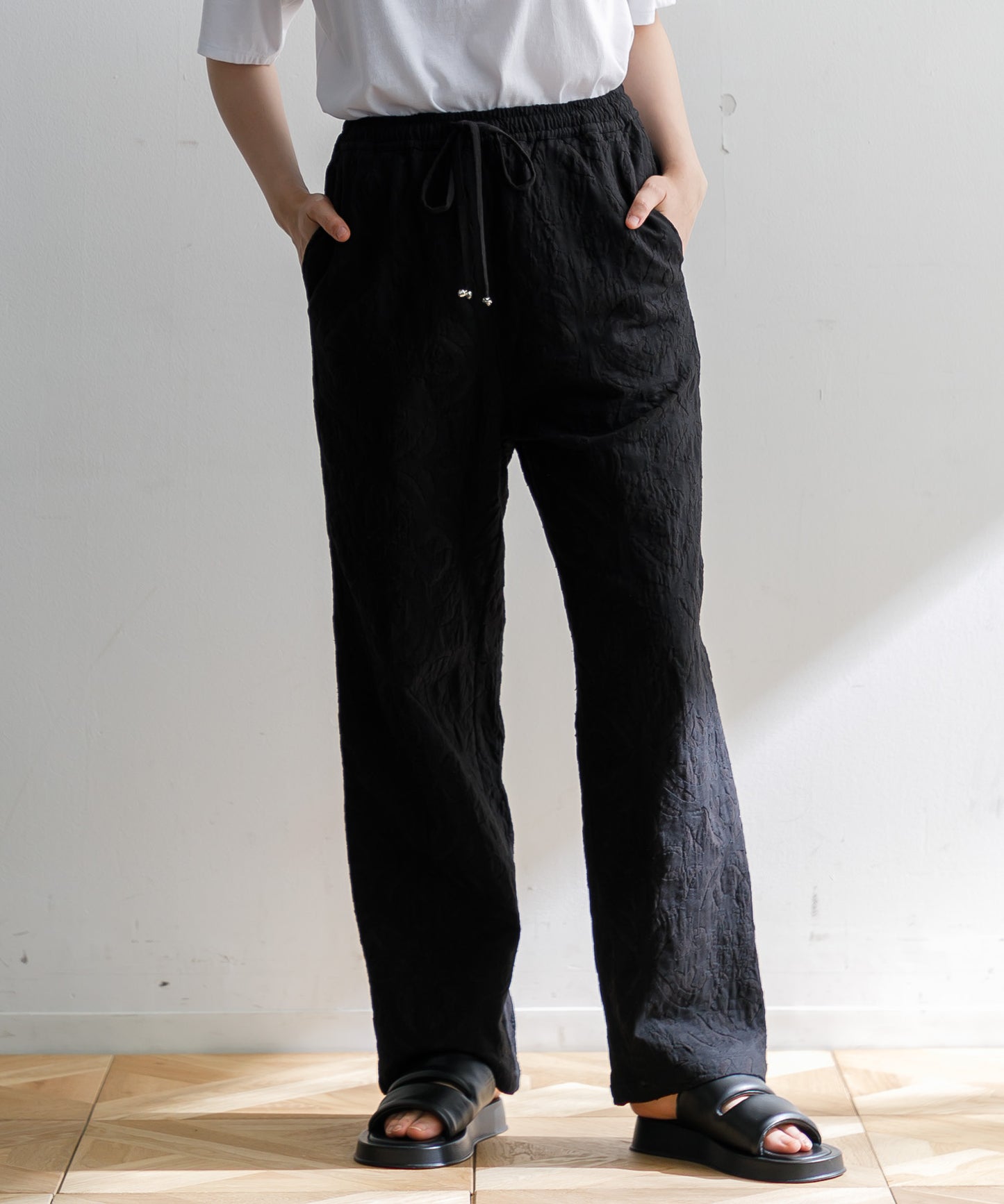 【WOMEN】LEIN / リバースアップリケパンツ