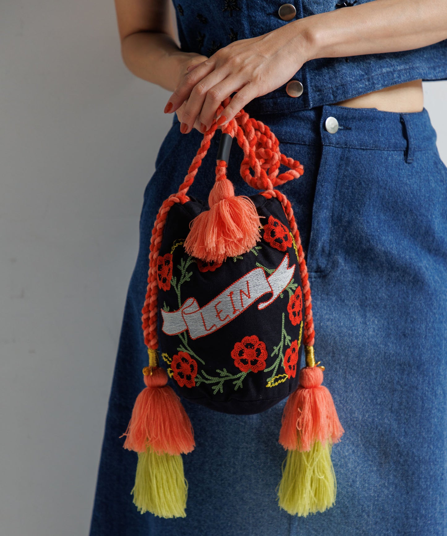 【MEN,WOMEN】LEIN コットンリネン刺繍巾着バッグ