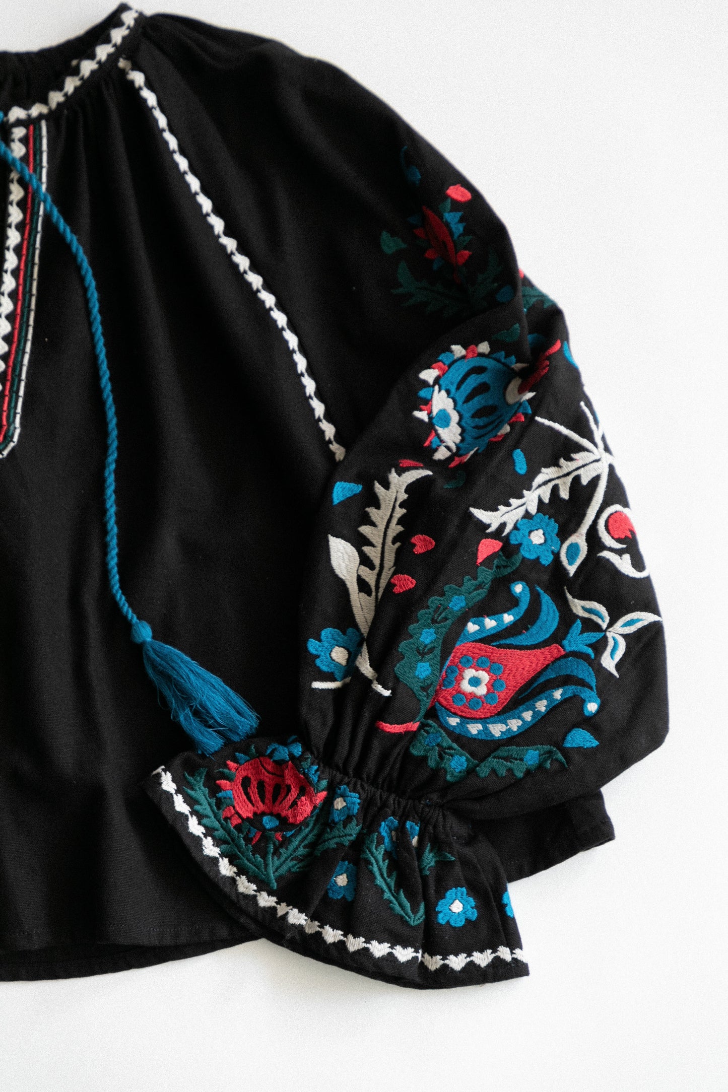 【WOMEN】LEIN / 花柄刺繍ブラウス