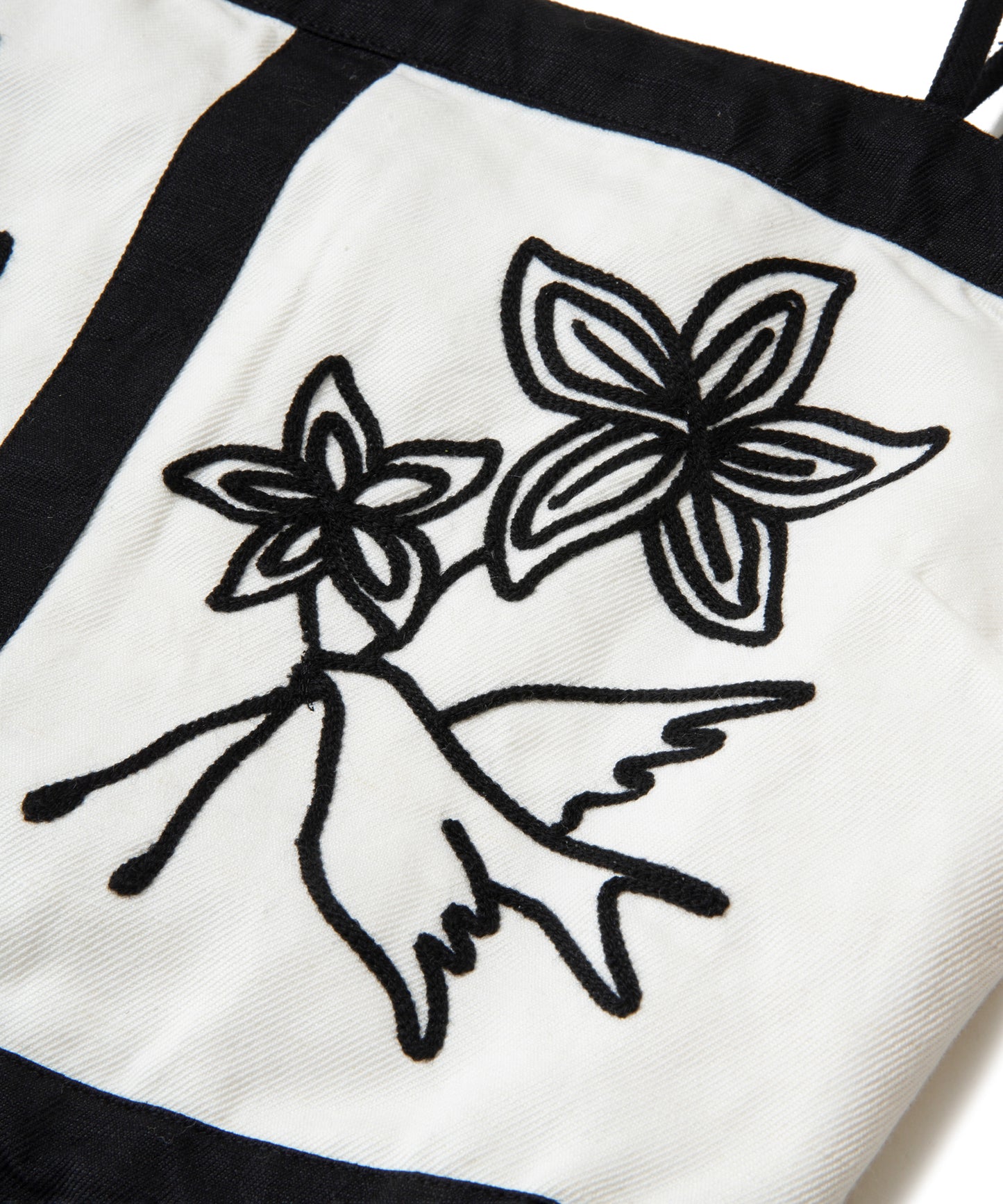 【WOMEN】LEIN コットンリネンアリ刺繍ビスチェ