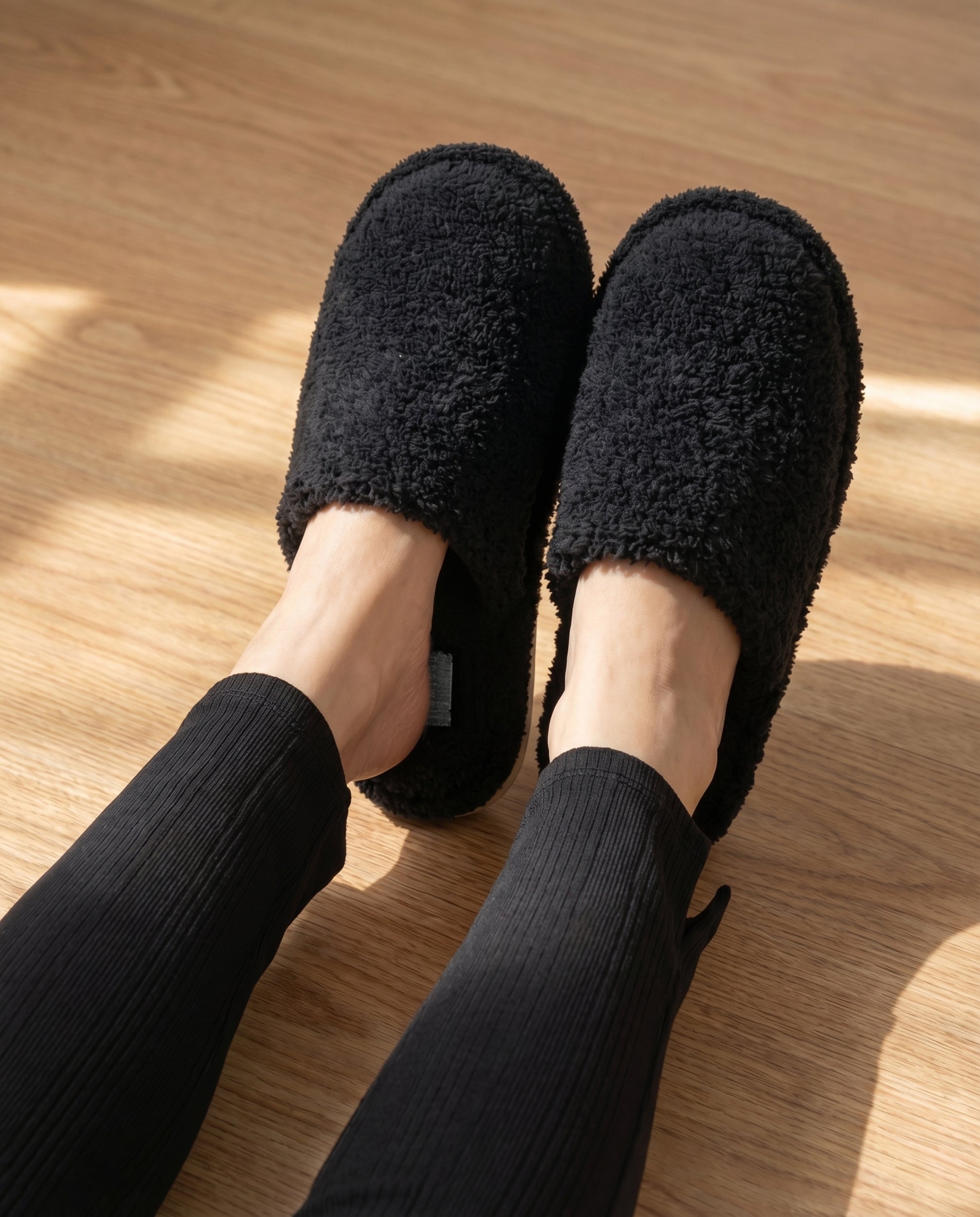 Burness Style LAVAロゴスリッパネス用シューズ M/Sサイズ WOMEN】nestwell / ブランケット＆スリッパ＆靴下セット – DRIPSTUDIO
