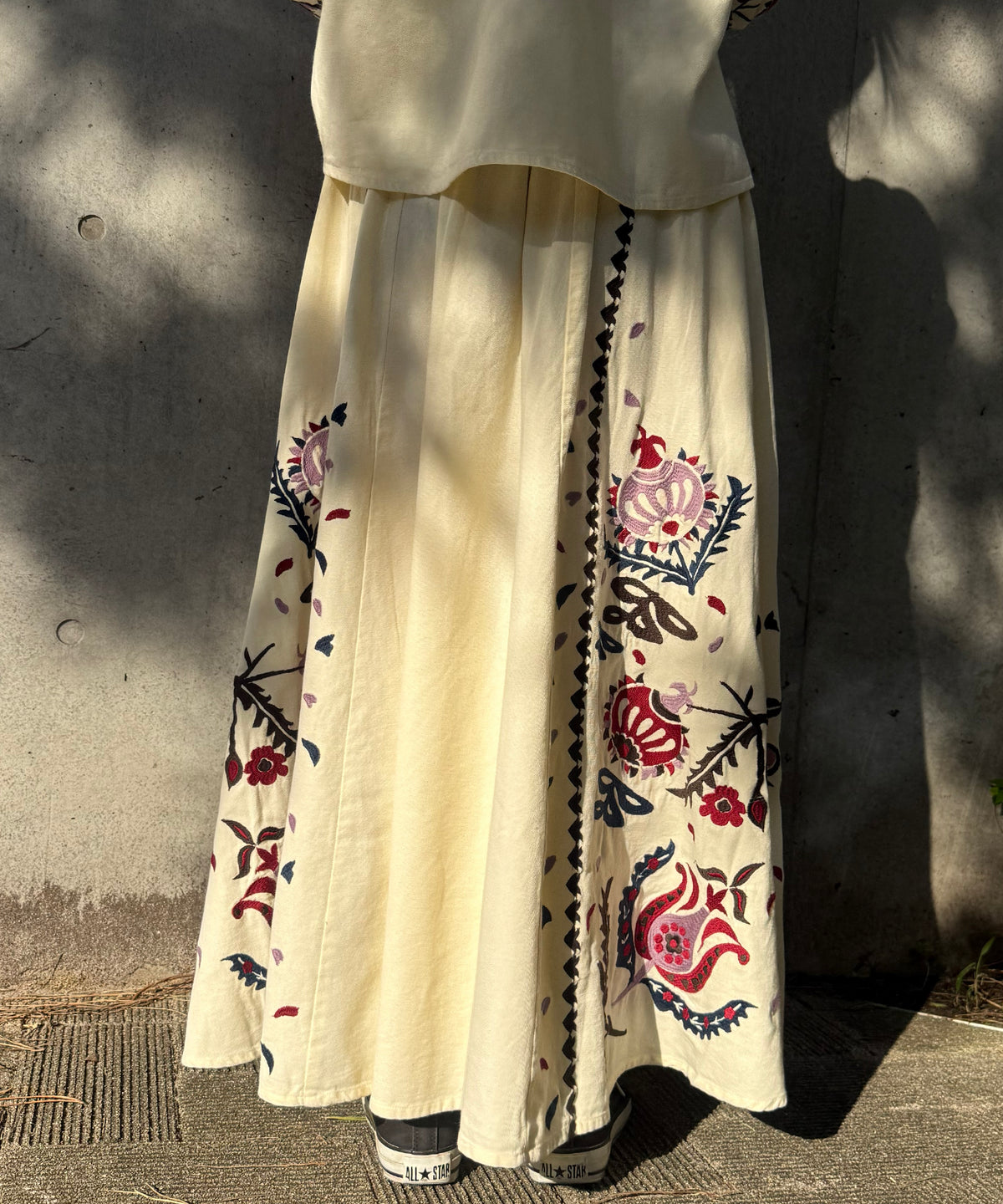【WOMEN】LEIN / 花柄刺繍スカート