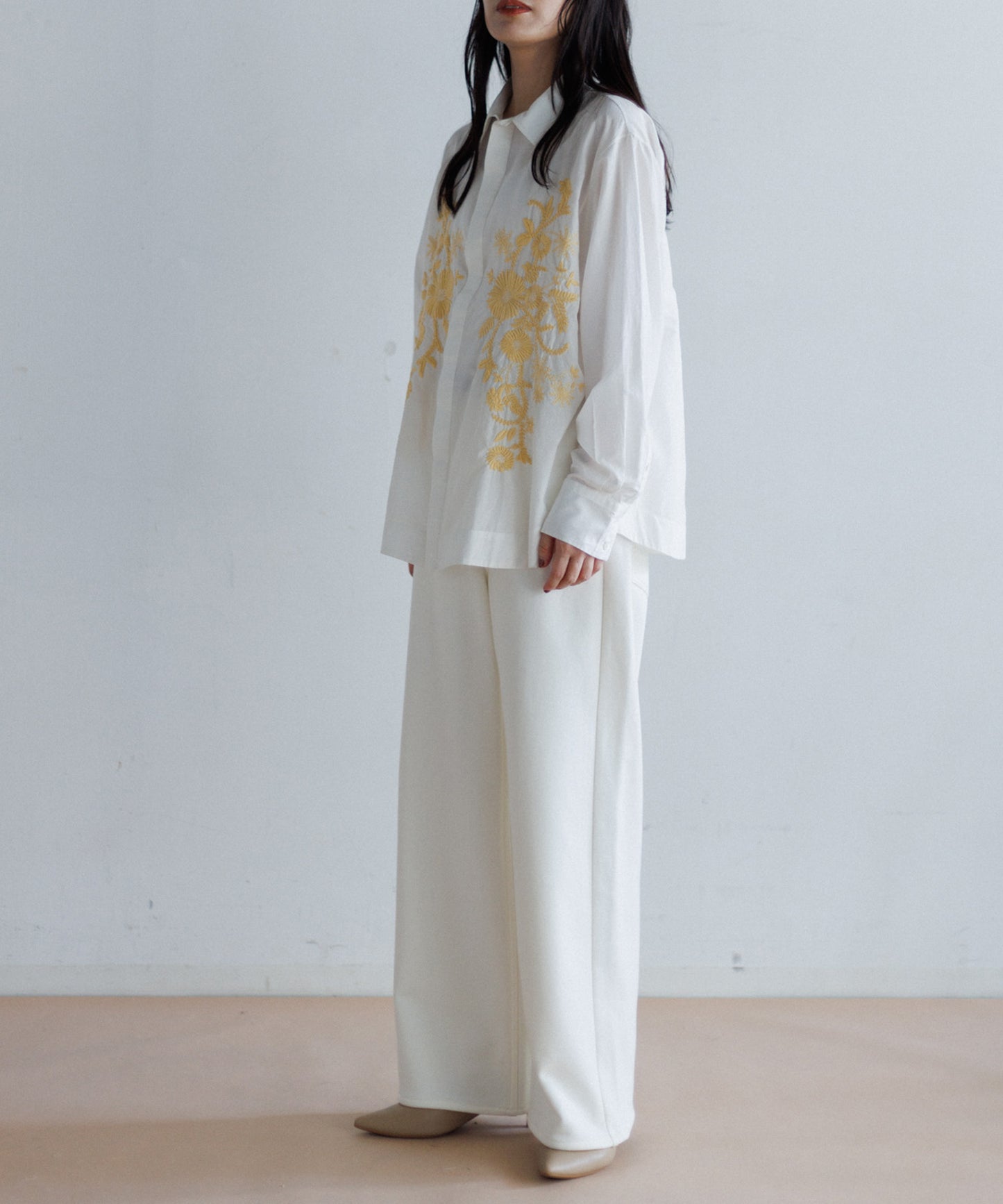 【MEN , WOMEN】LEIN / コットンシルクフラワーエンブロイダリーシャツ
