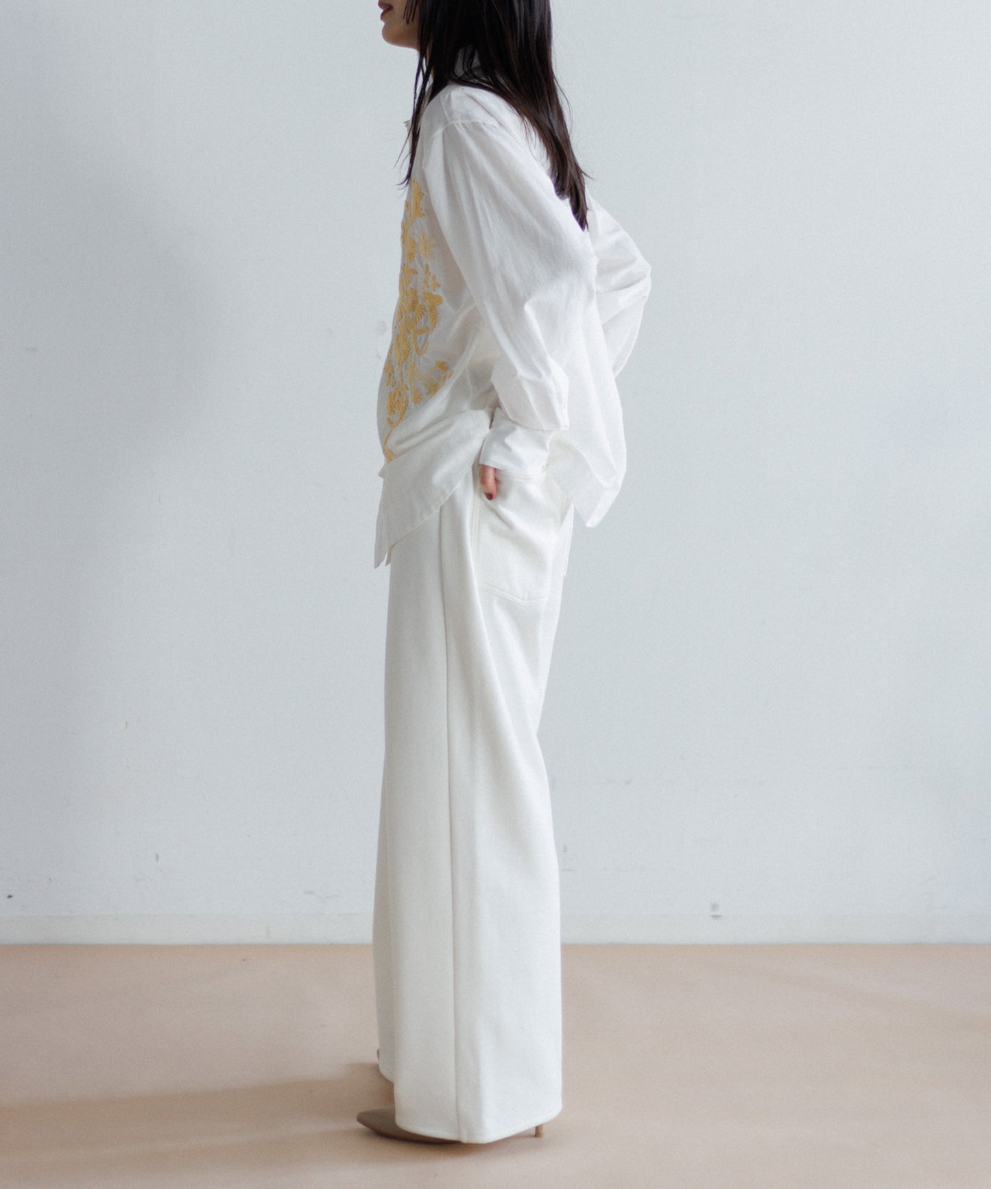 【MEN , WOMEN】LEIN / コットンシルクフラワーエンブロイダリーシャツ