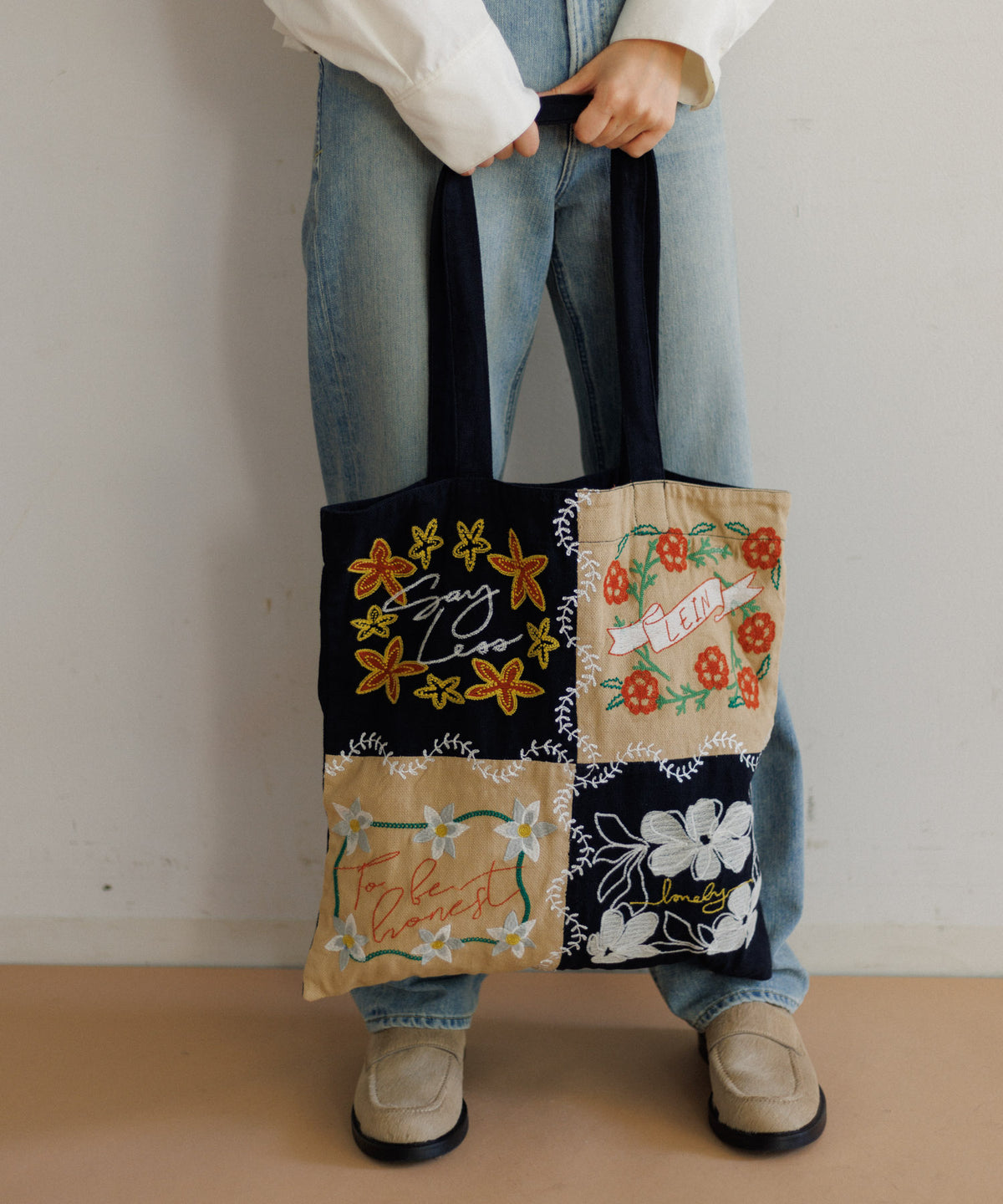 【MEN , WOMEN】LEIN Wフェイスパッチワーク刺繍トートバッグ