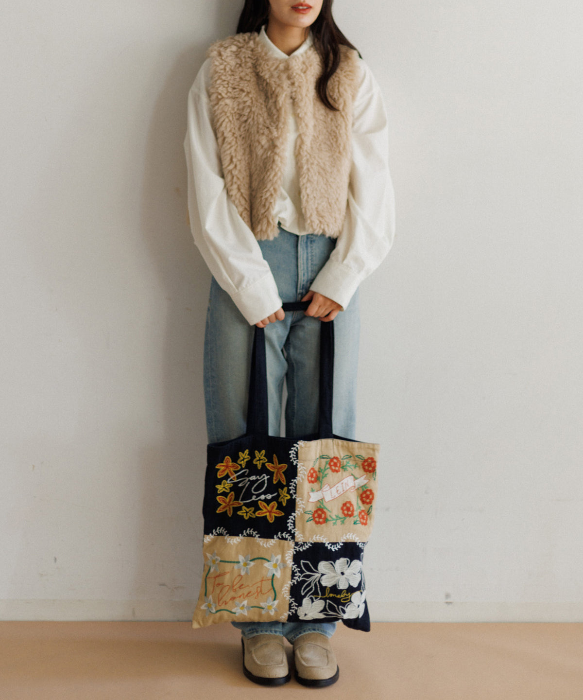 【MEN , WOMEN】LEIN Wフェイスパッチワーク刺繍トートバッグ