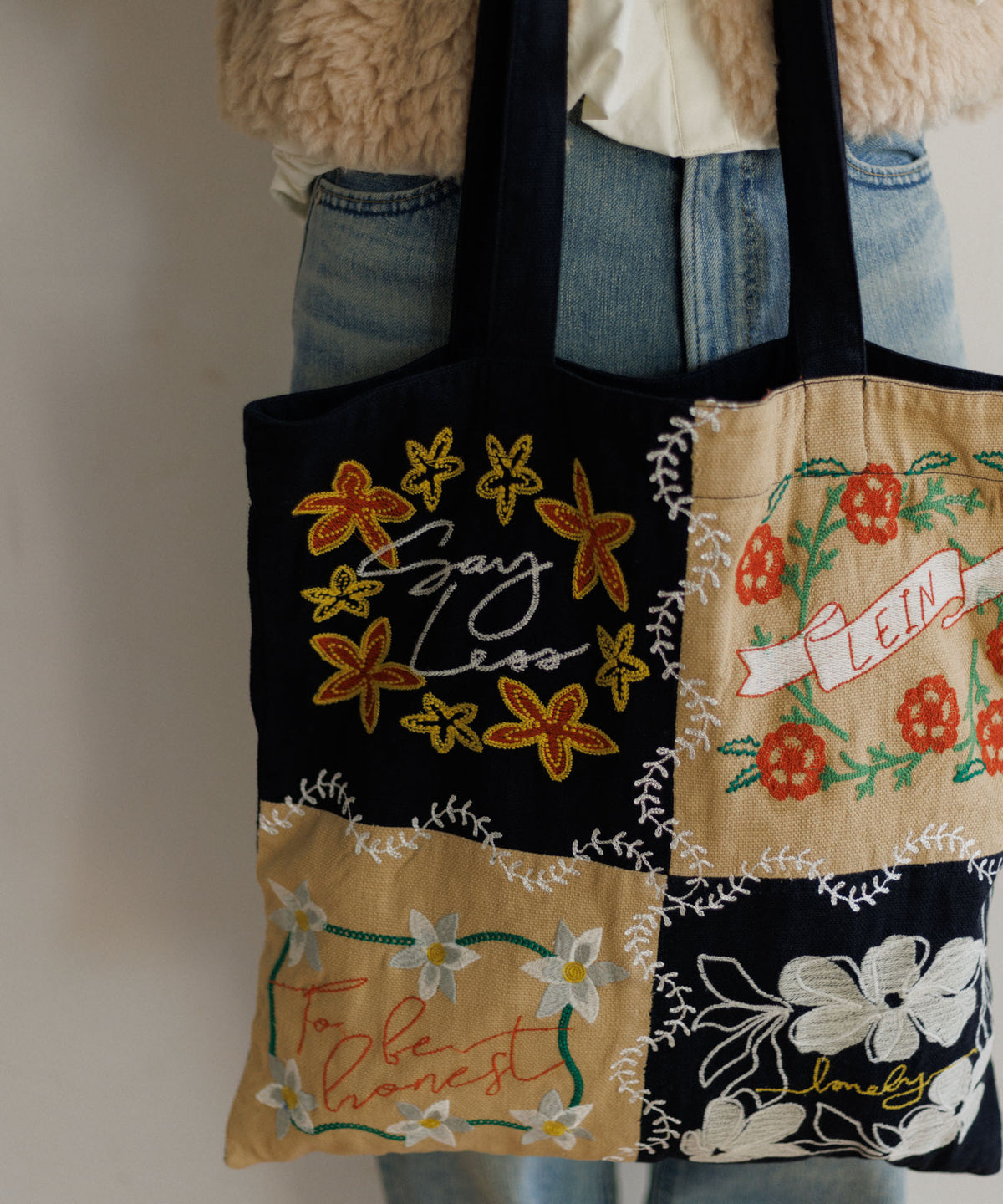 【MEN , WOMEN】LEIN Wフェイスパッチワーク刺繍トートバッグ