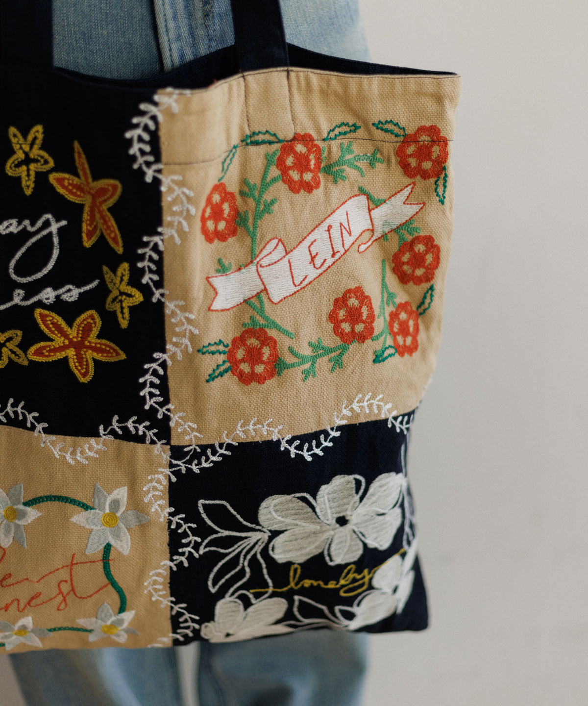 【MEN , WOMEN】LEIN Wフェイスパッチワーク刺繍トートバッグ
