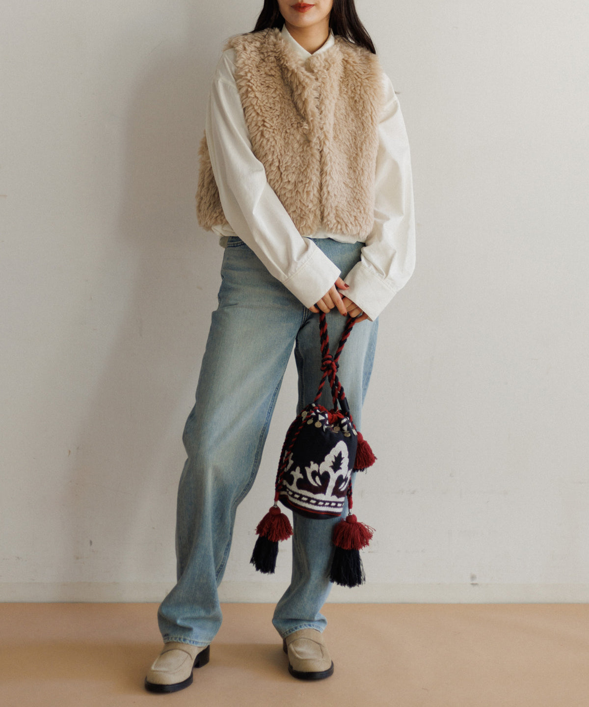 【MEN , WOMEN】LEIN マティ幾何学柄刺繍ドロストバッグ