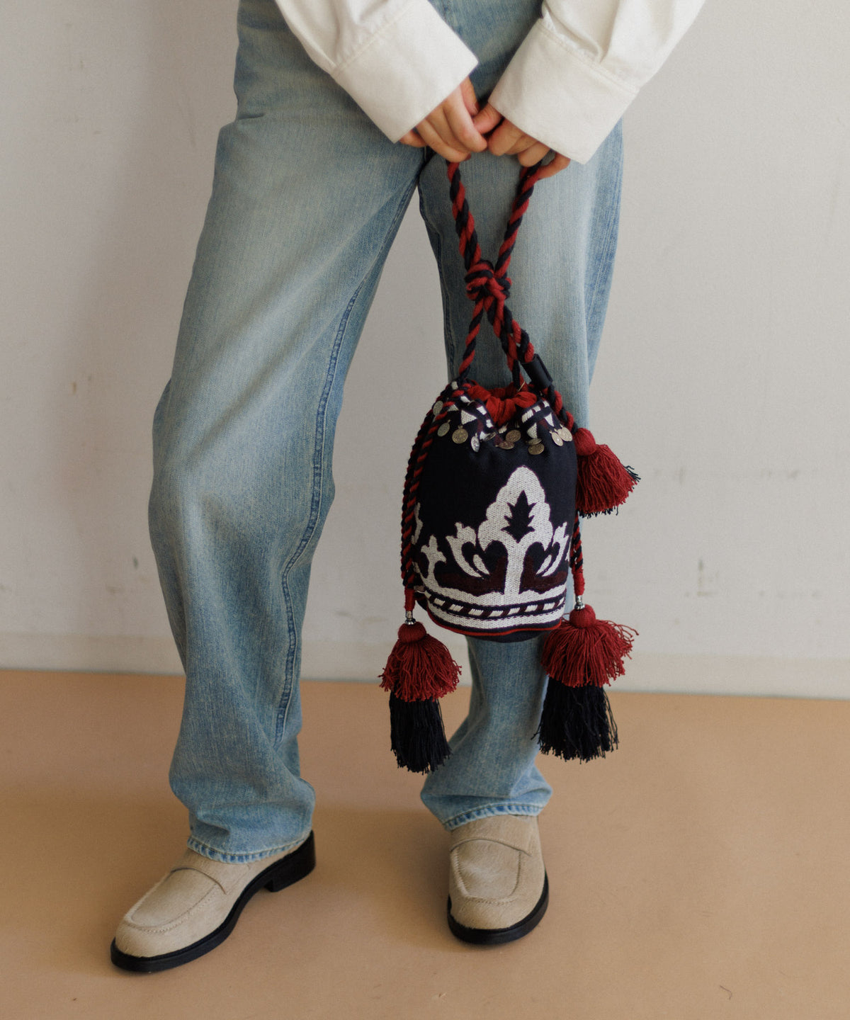 【MEN , WOMEN】LEIN マティ幾何学柄刺繍ドロストバッグ