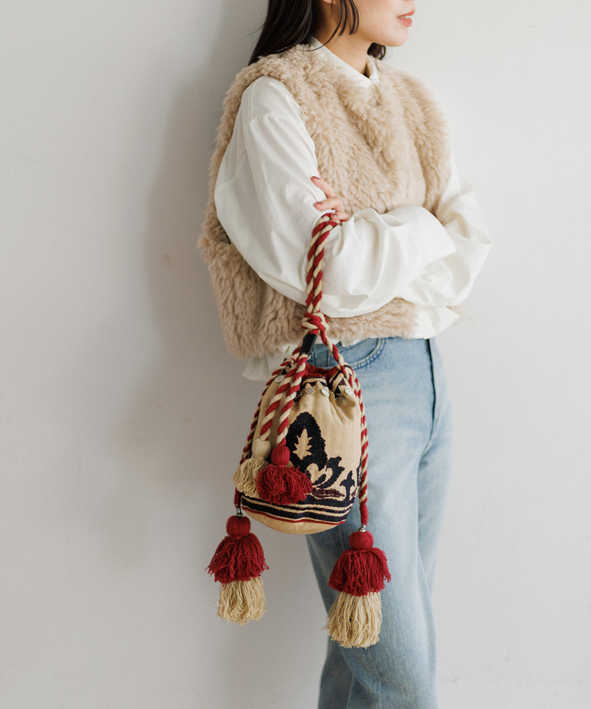 【MEN , WOMEN】LEIN マティ幾何学柄刺繍ドロストバッグ
