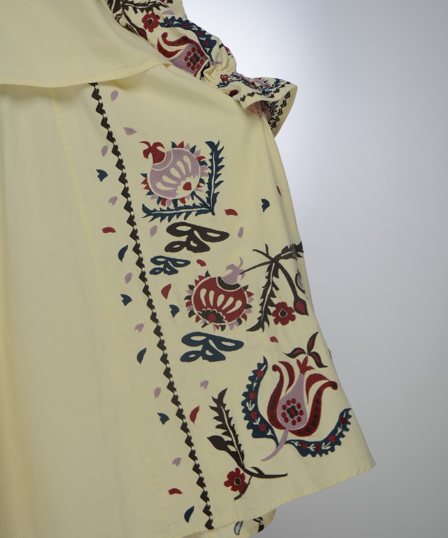 【WOMEN】LEIN / 花柄刺繍スカート