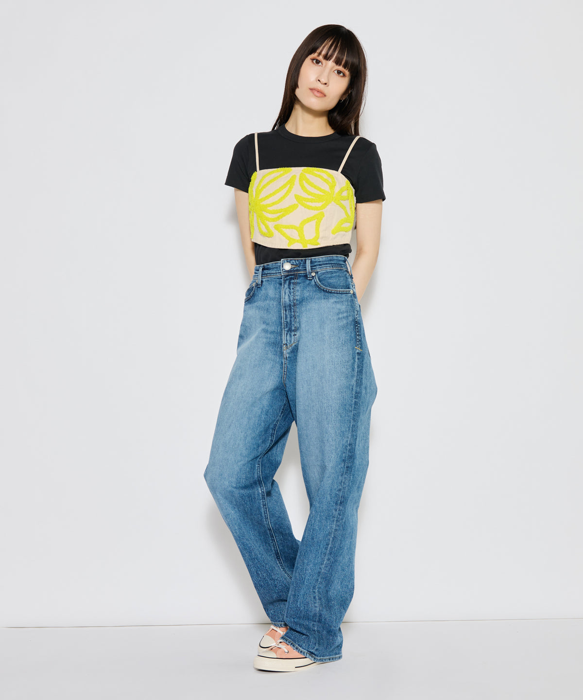【WOMEN】LEIN リングヤーンアリ刺繍ビスチェ