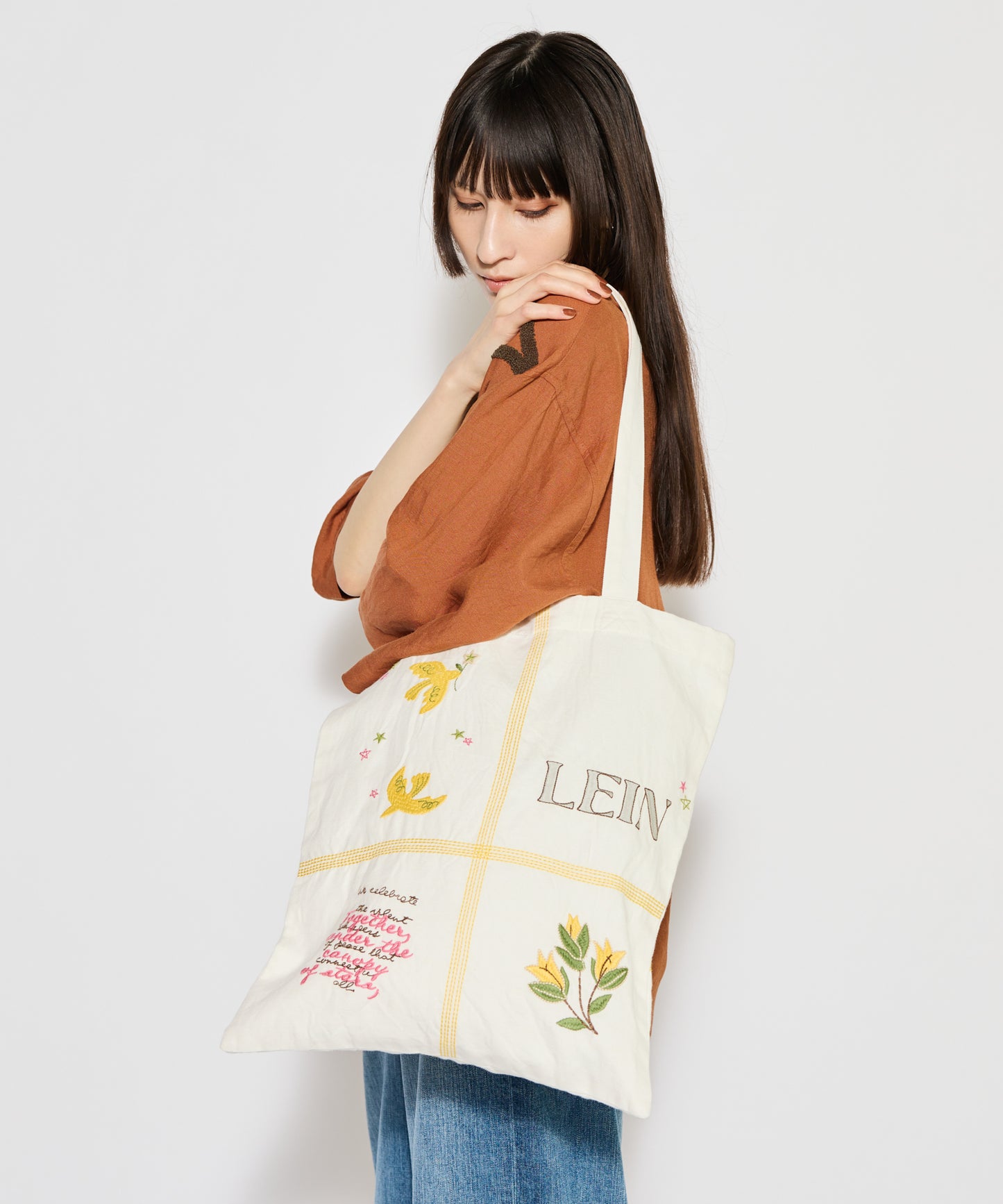 【MEN,WOMEN】LEIN お絵描きパッチワーク刺繍トートバッグ