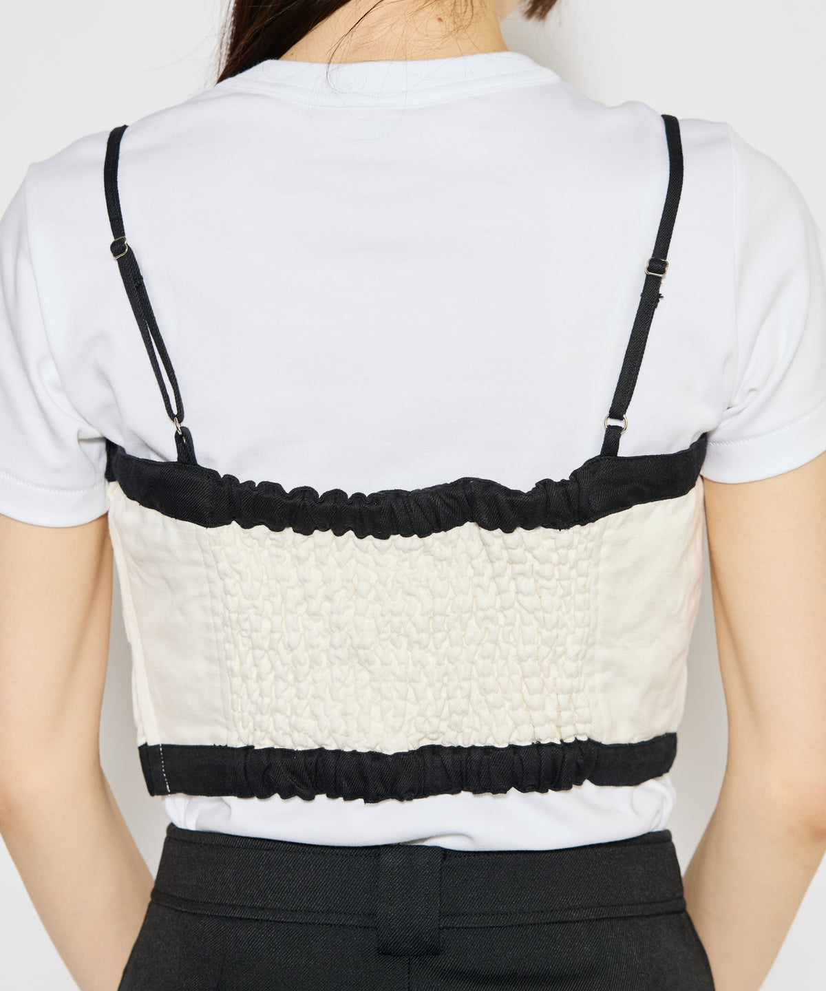 【WOMEN】LEIN コットンリネンアリ刺繍ビスチェ