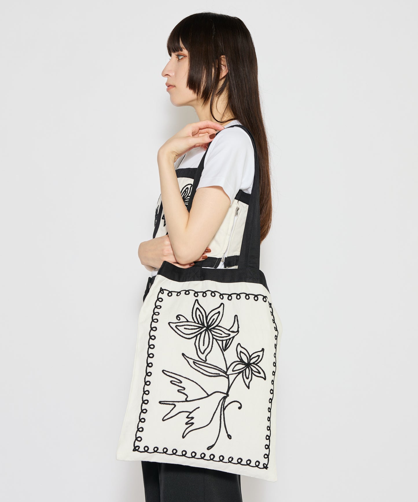 【MEN,WOMEN】LEIN コットンリネンアリ刺繍トートバッグ