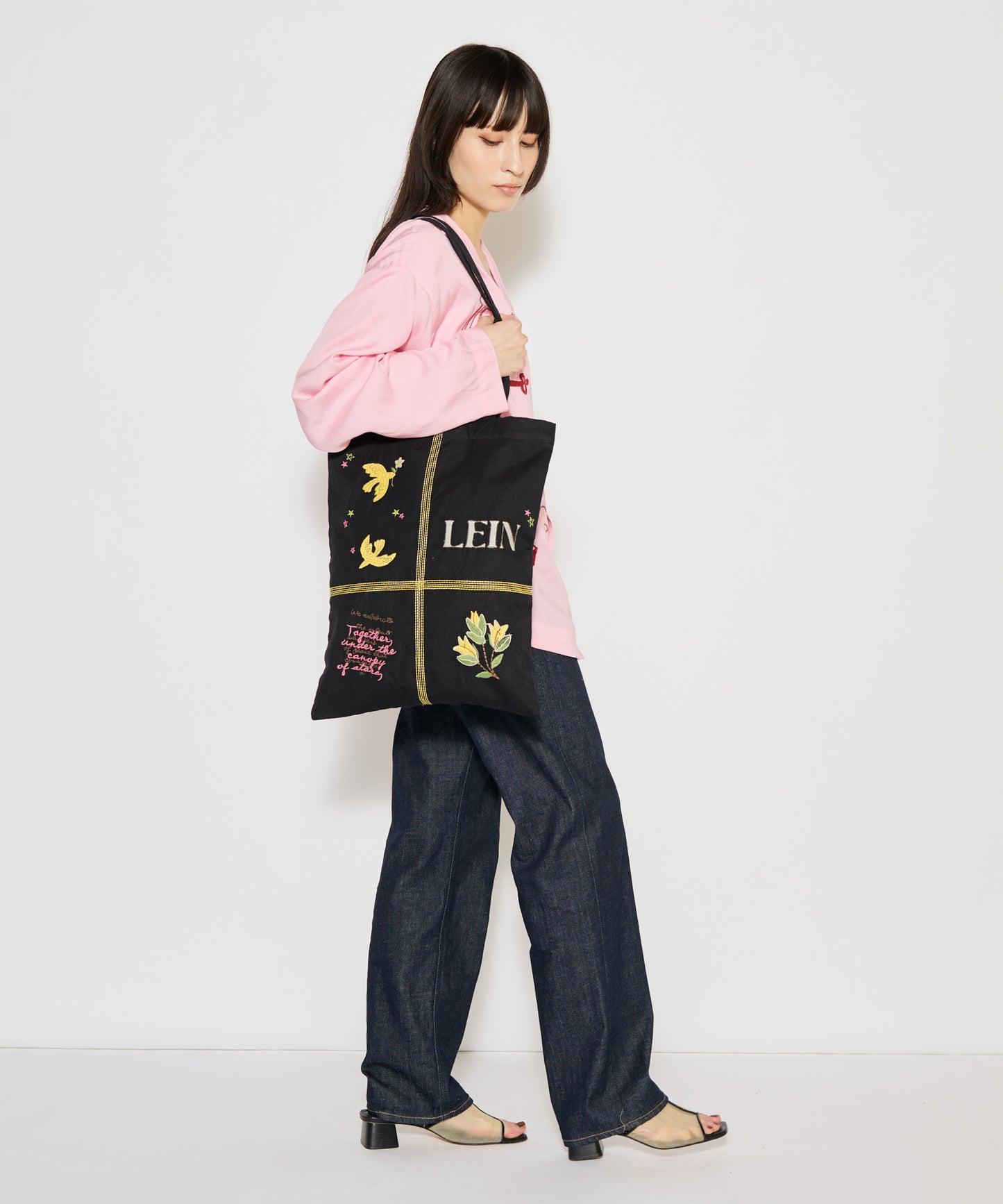 【MEN,WOMEN】LEIN お絵描きパッチワーク刺繍トートバッグ