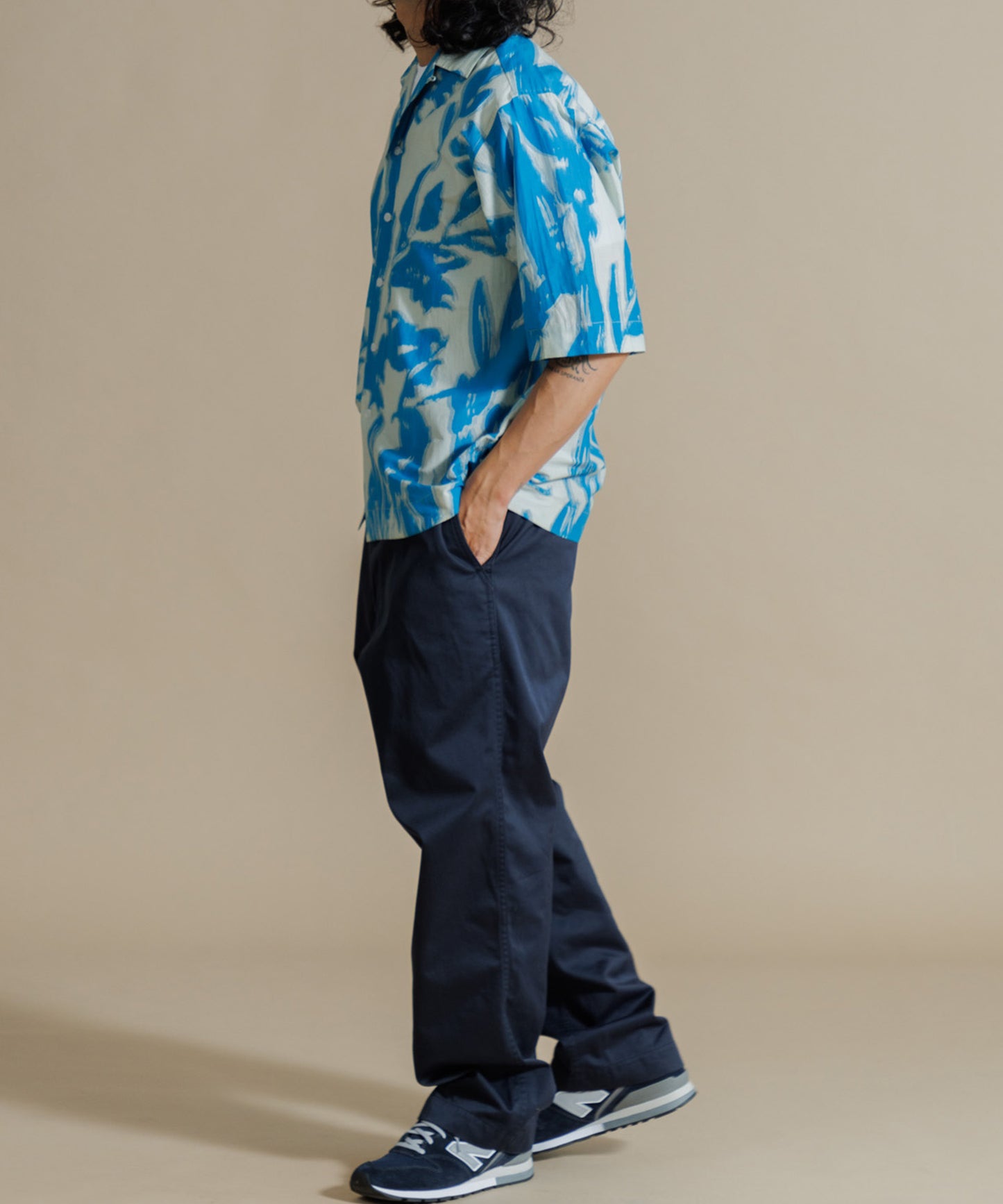 【MEN , WOMEN】LEIN コットンシルクリーフプリントシャツ　