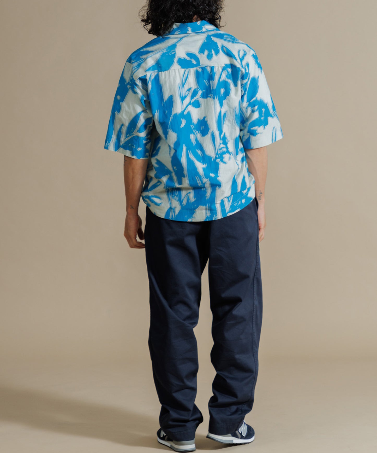 【MEN , WOMEN】LEIN コットンシルクリーフプリントシャツ　