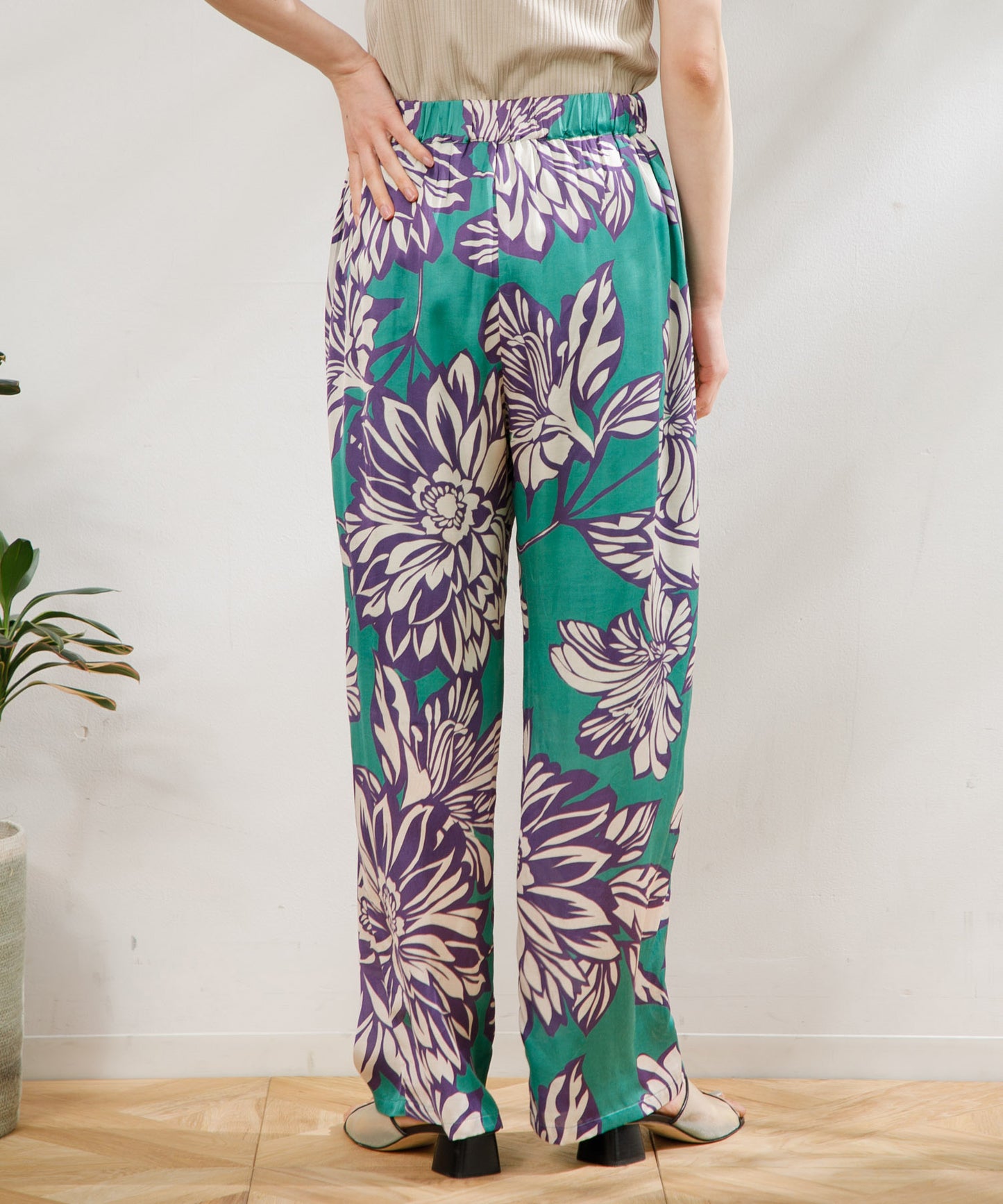 【WOMEN】LEIN / 総柄プリントイージーパンツ