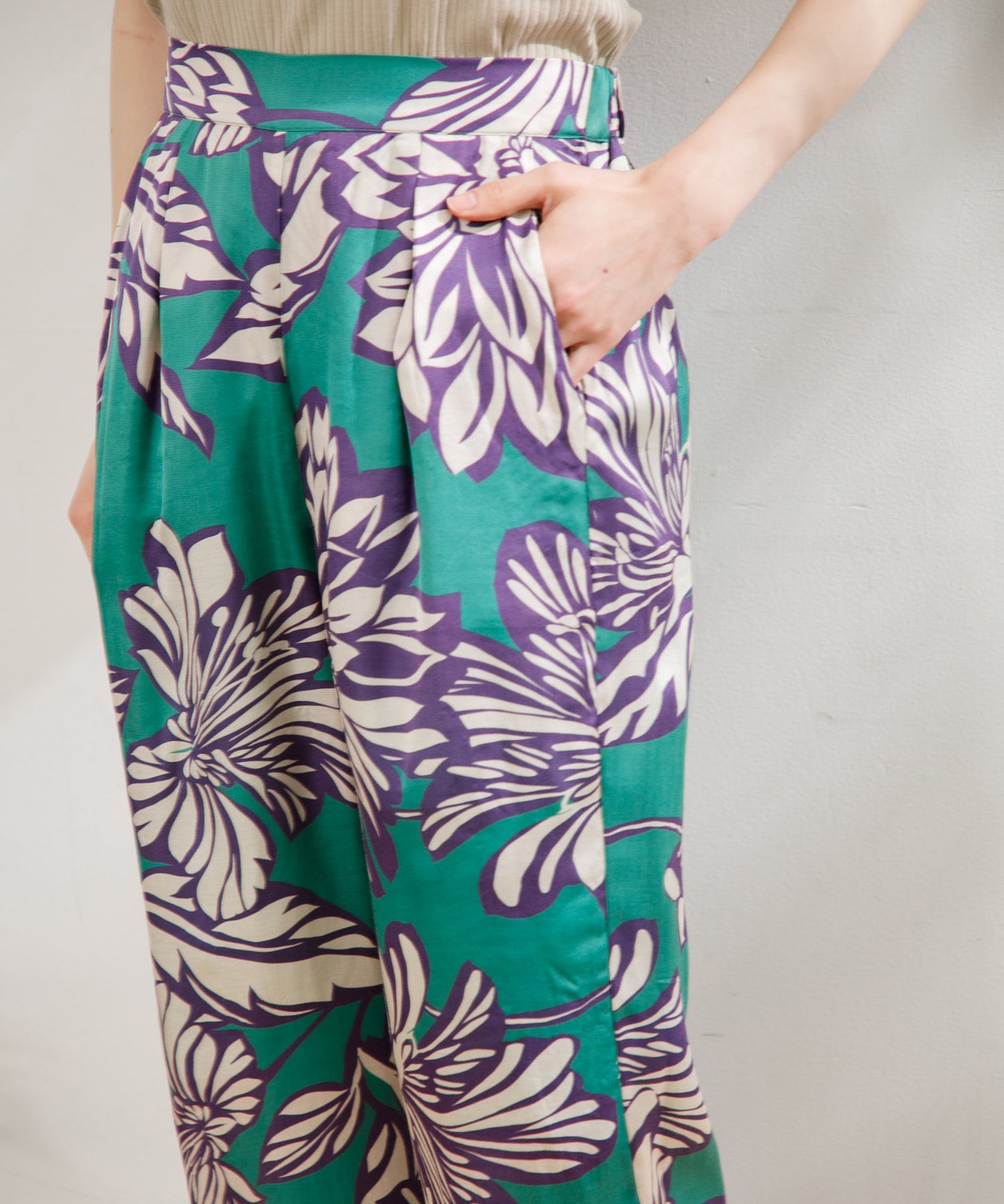 【WOMEN】LEIN / 総柄プリントイージーパンツ