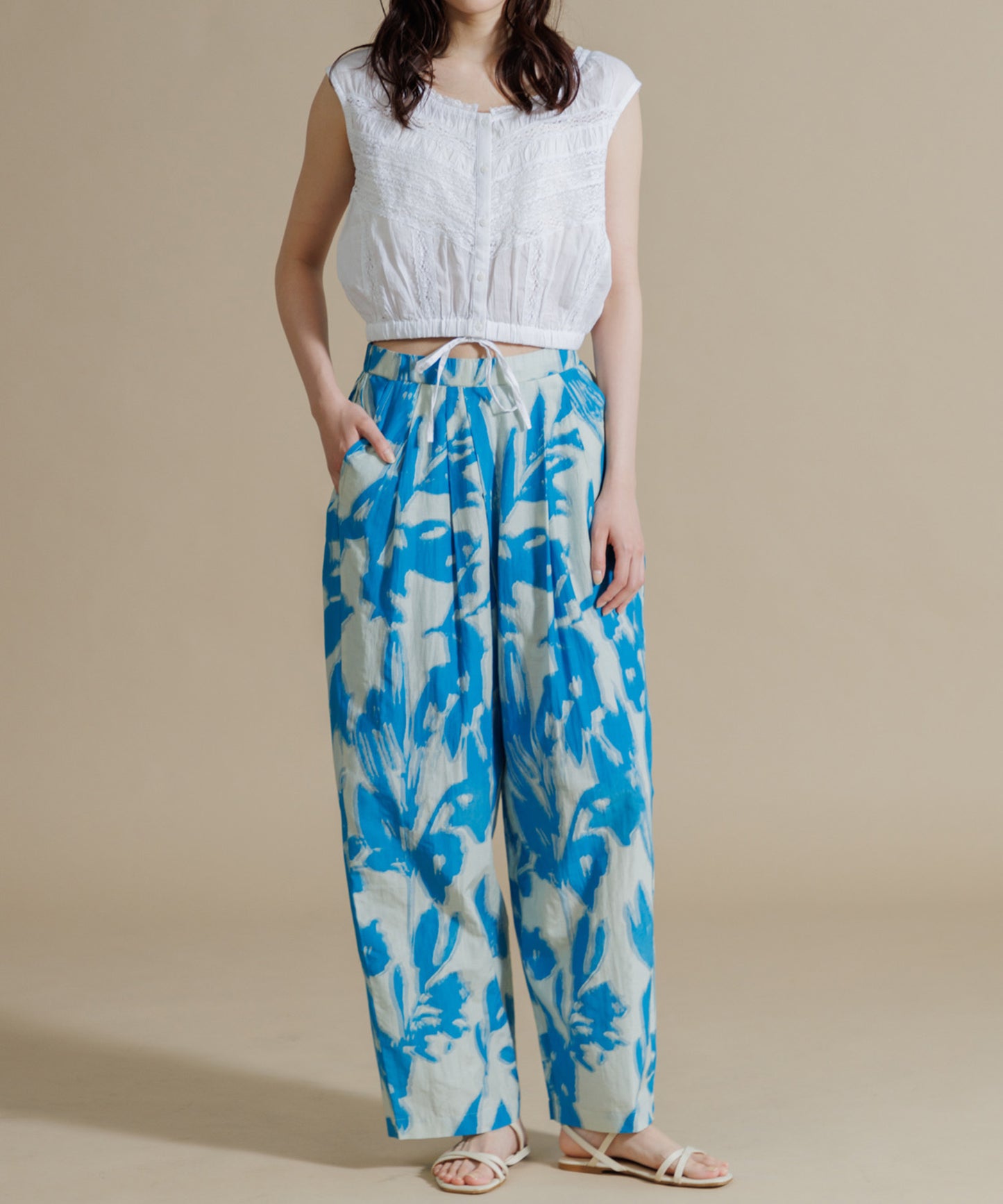 【WOMEN】LEIN / コットンシルクリーフプリントパンツ