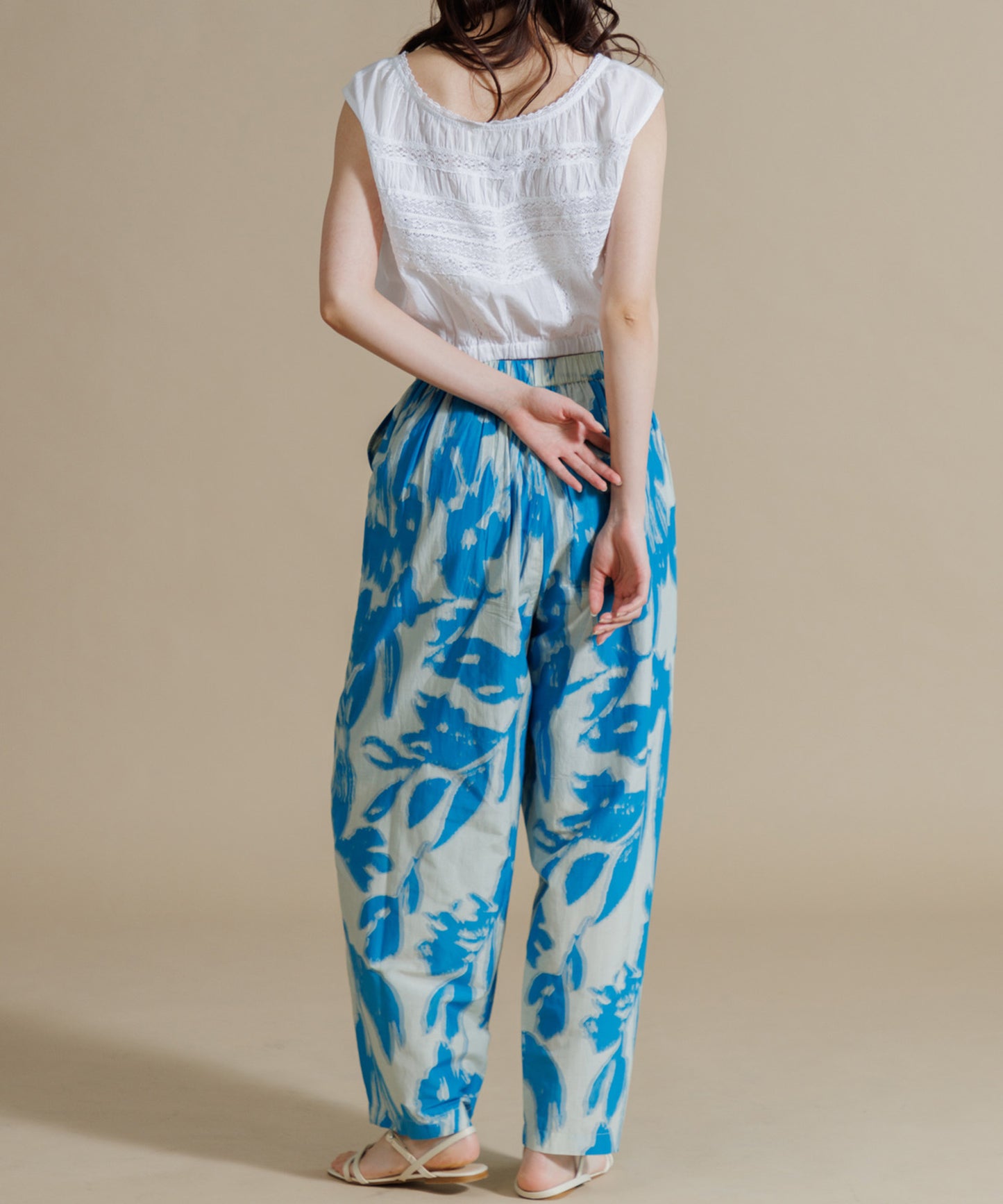 【WOMEN】LEIN / コットンシルクリーフプリントパンツ