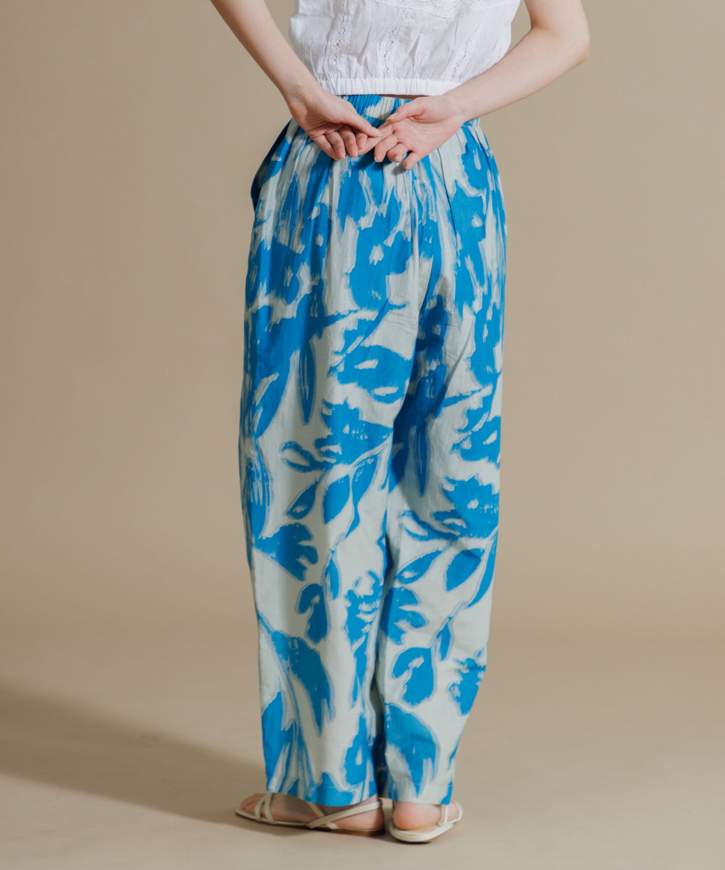 【WOMEN】LEIN / コットンシルクリーフプリントパンツ