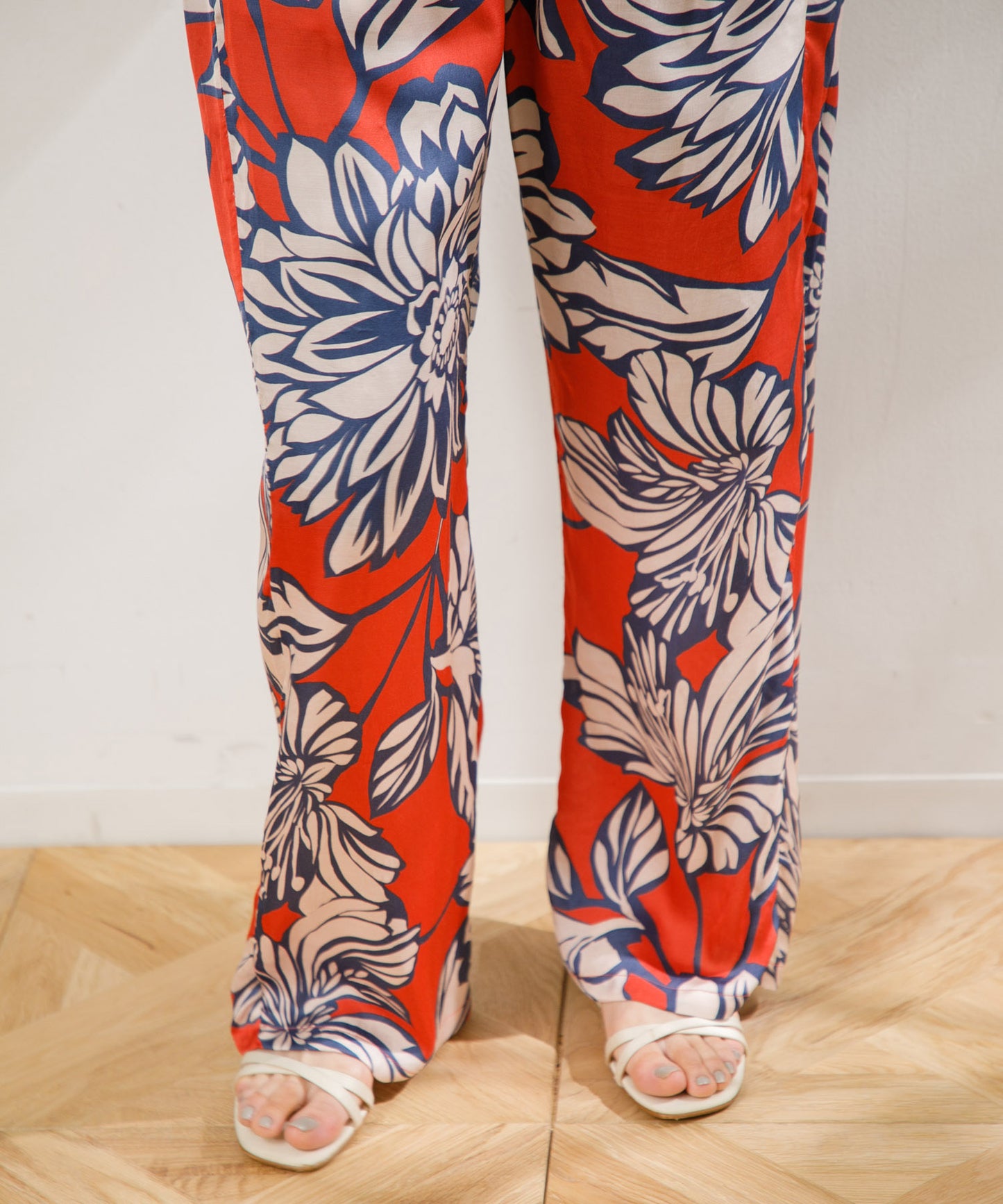 【WOMEN】LEIN / 総柄プリントイージーパンツ