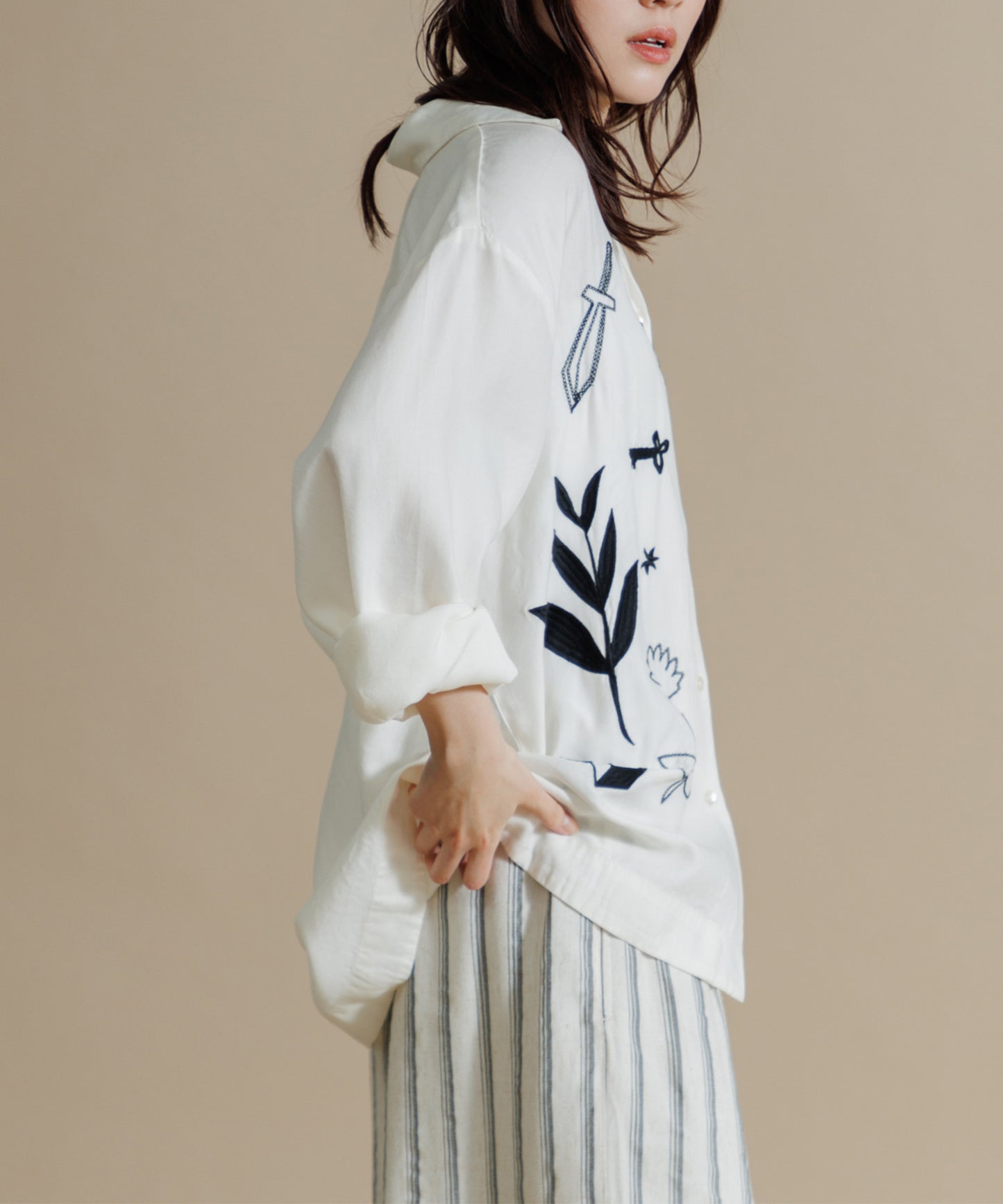 【MEN , WOMEN】LEIN / お絵描き刺繍シャツ