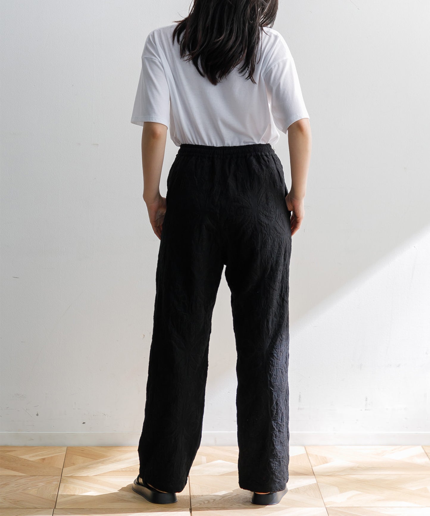 【WOMEN】LEIN / リバースアップリケパンツ