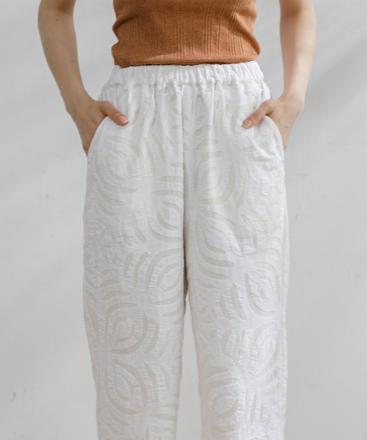 【WOMEN】LEIN / ハンドステッチ総柄イージーパンツ