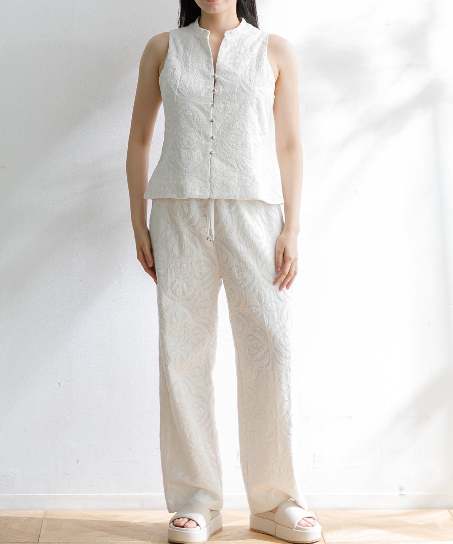 【WOMEN】LEIN / リバースアップリケパンツ